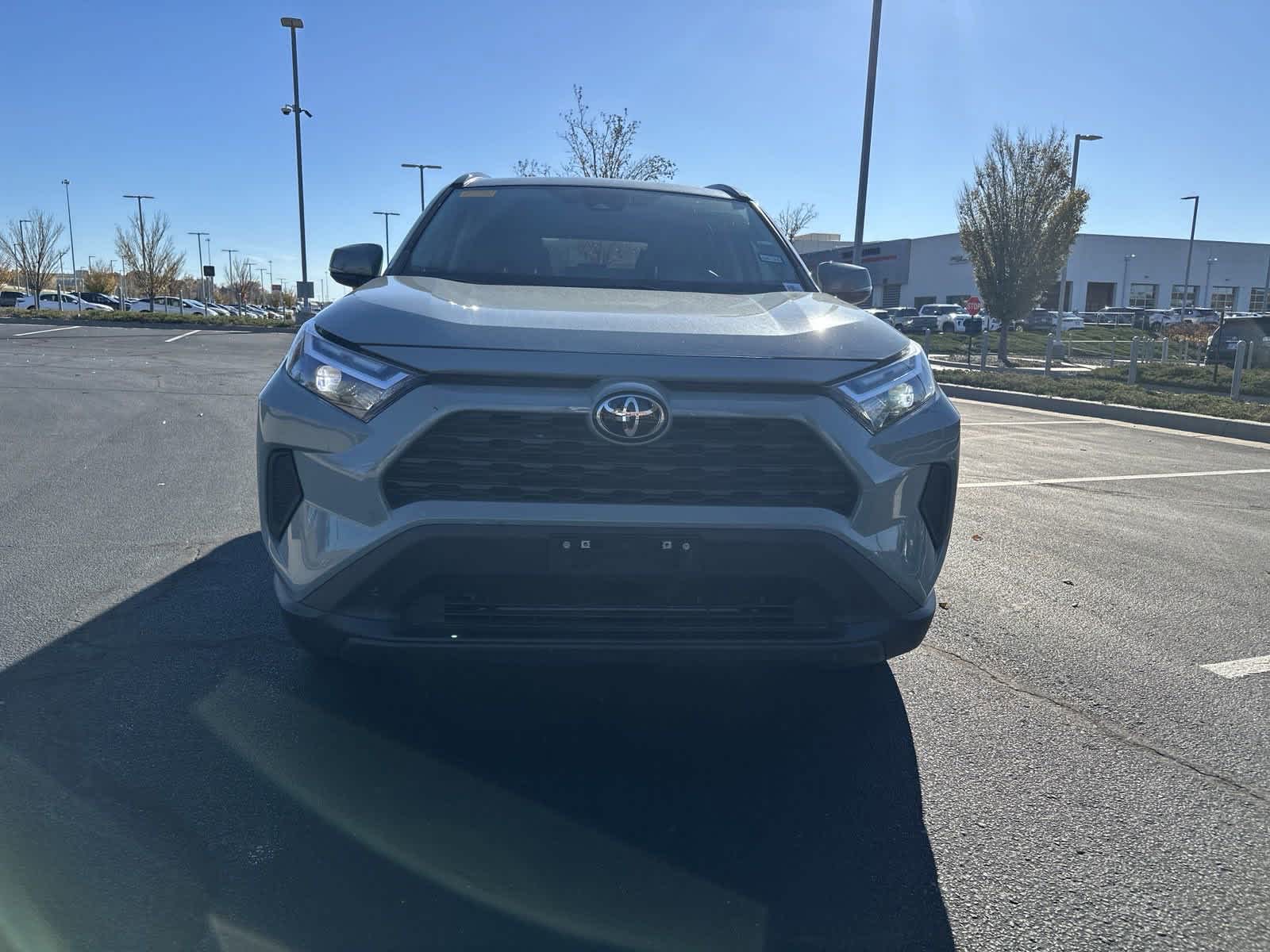 2023 Toyota RAV4 XLE 3