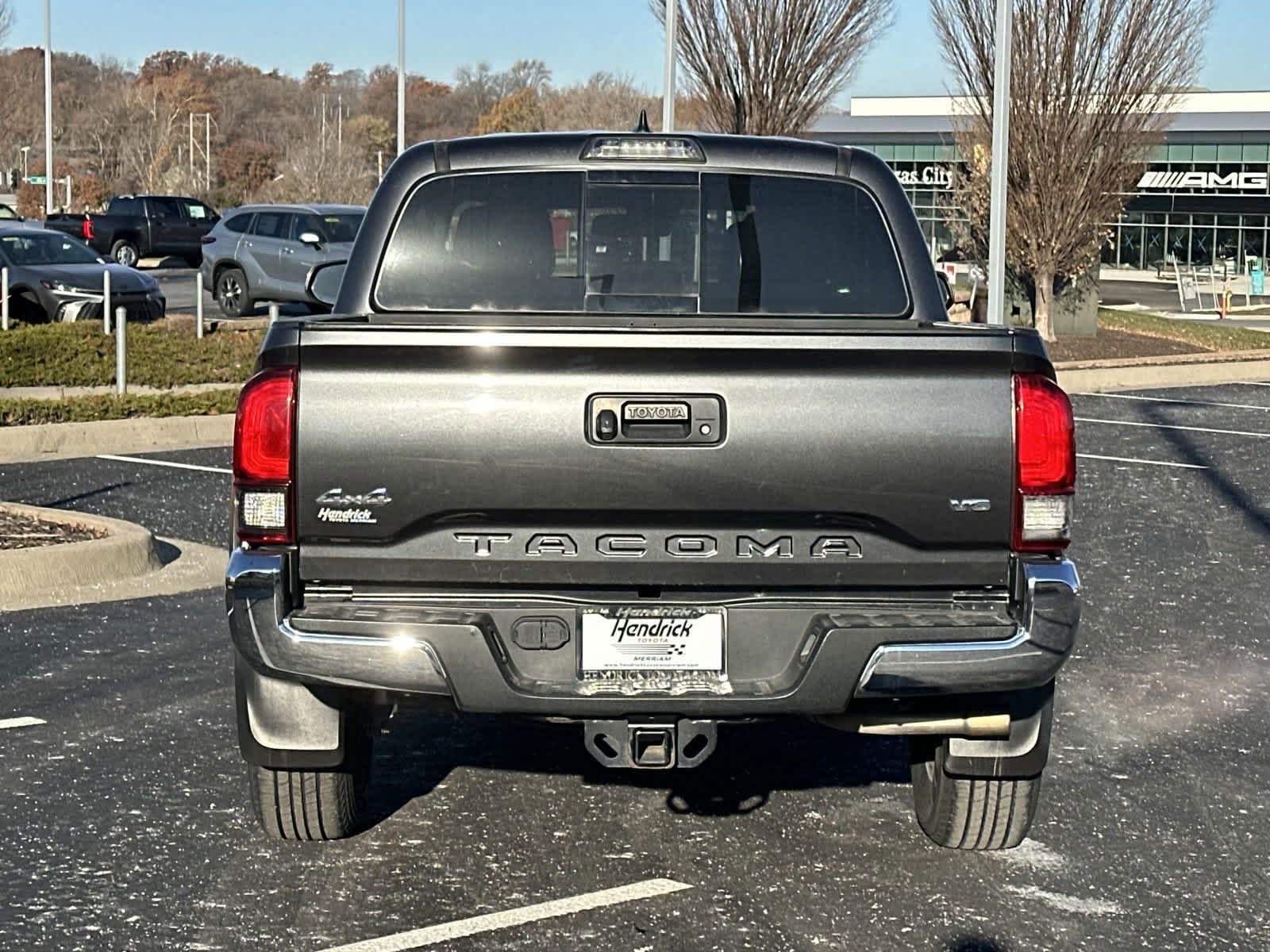 2019 Toyota Tacoma SR5 8