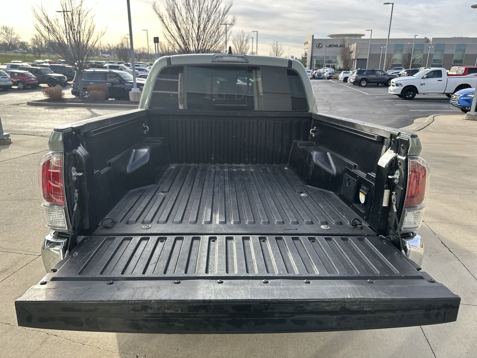 2022 Toyota Tacoma TRD Off Road 29