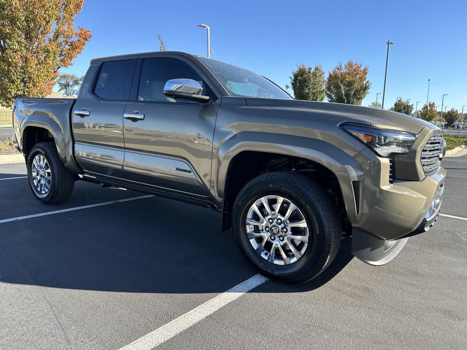 2024 Toyota Tacoma Limited Double Cab 5 Bed AT 2