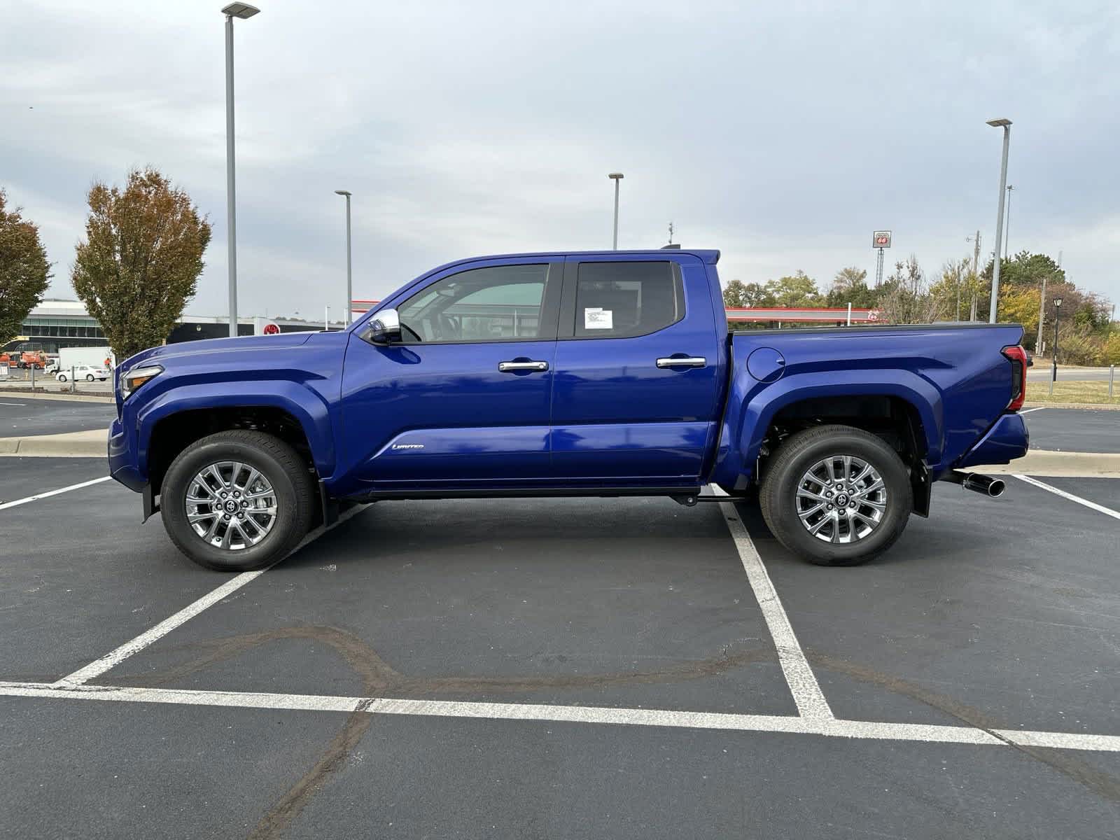 2024 Toyota Tacoma Limited Double Cab 5 Bed AT 5