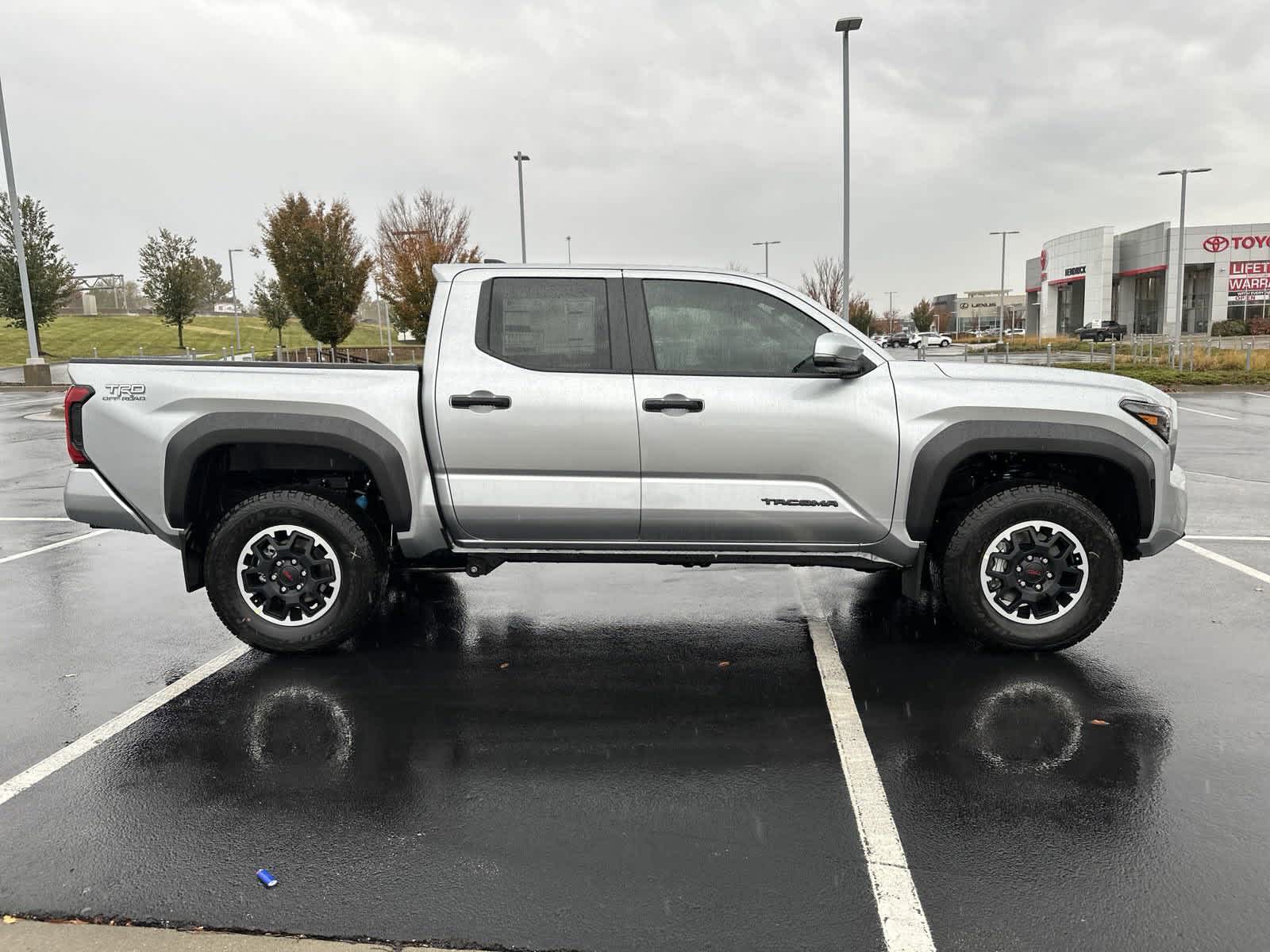 2024 Toyota Tacoma TRD Off Road Double Cab 5 Bed AT 9