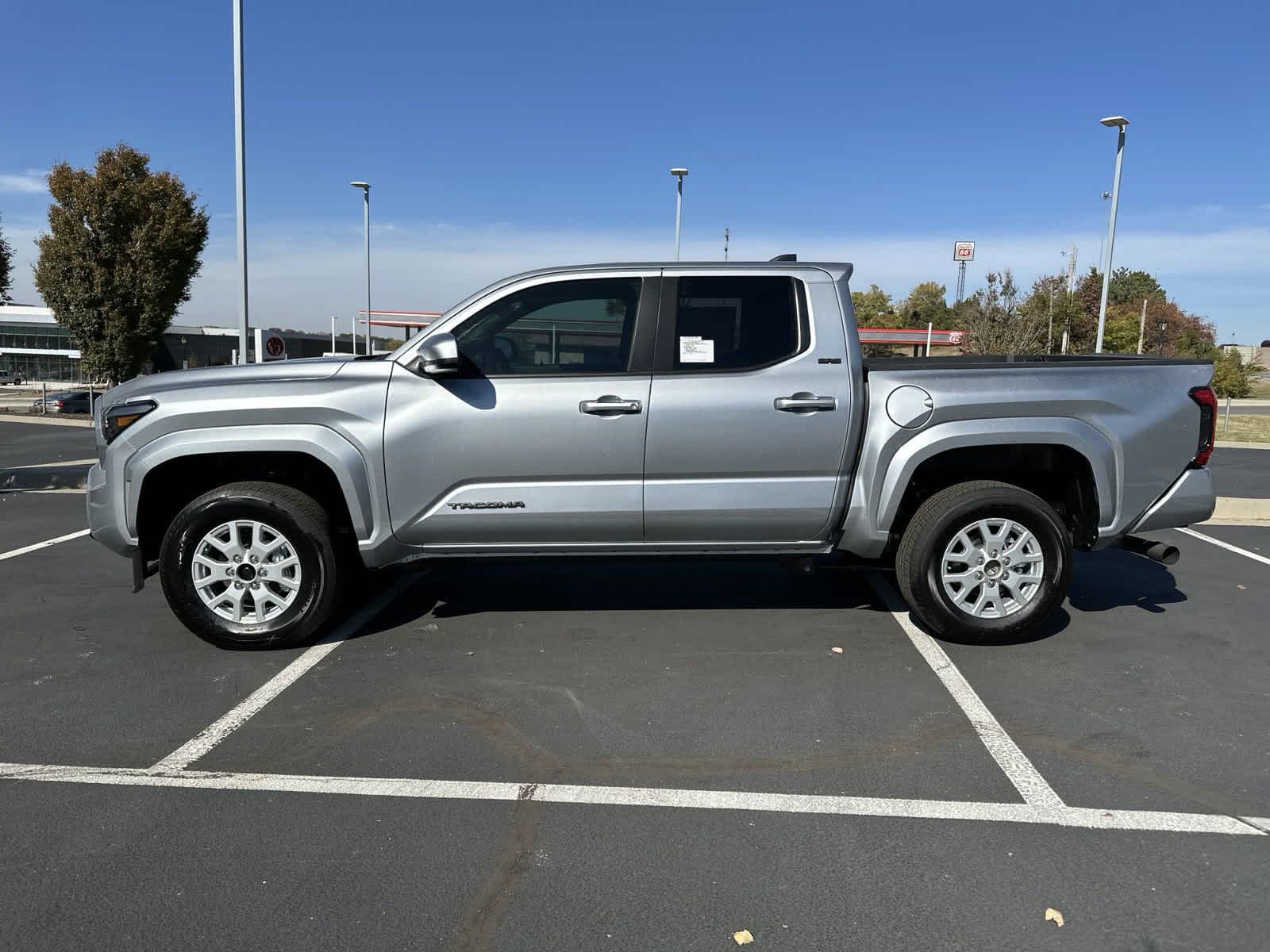 2024 Toyota Tacoma SR5 Double Cab 5 Bed AT 5