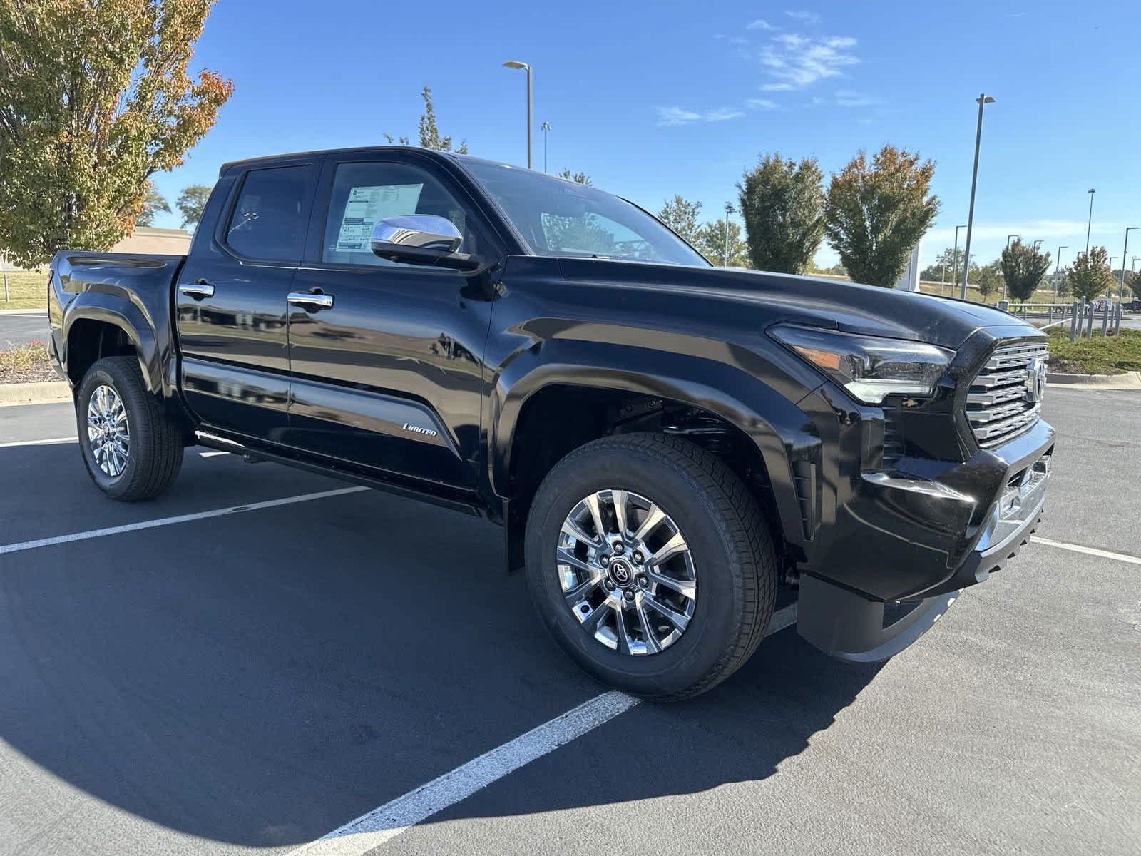 2024 Toyota Tacoma Limited Double Cab 5 Bed AT 2