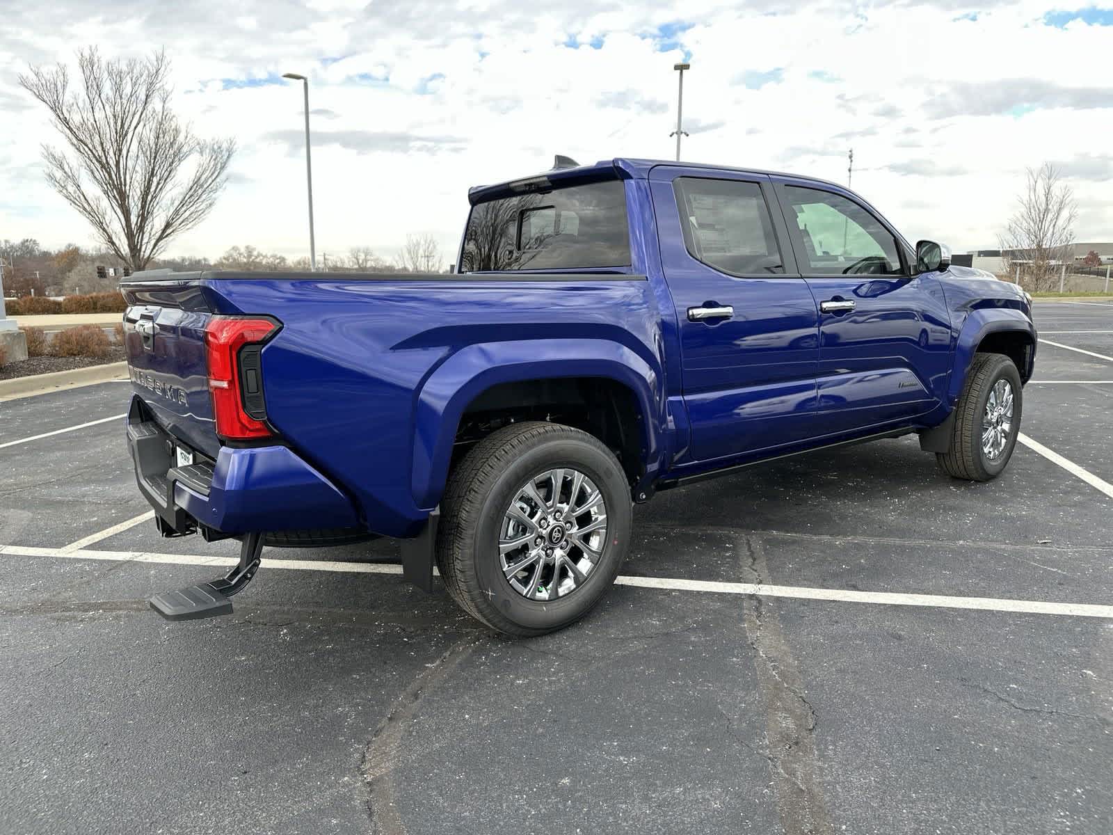 2024 Toyota Tacoma Limited Double Cab 5 Bed AT 8