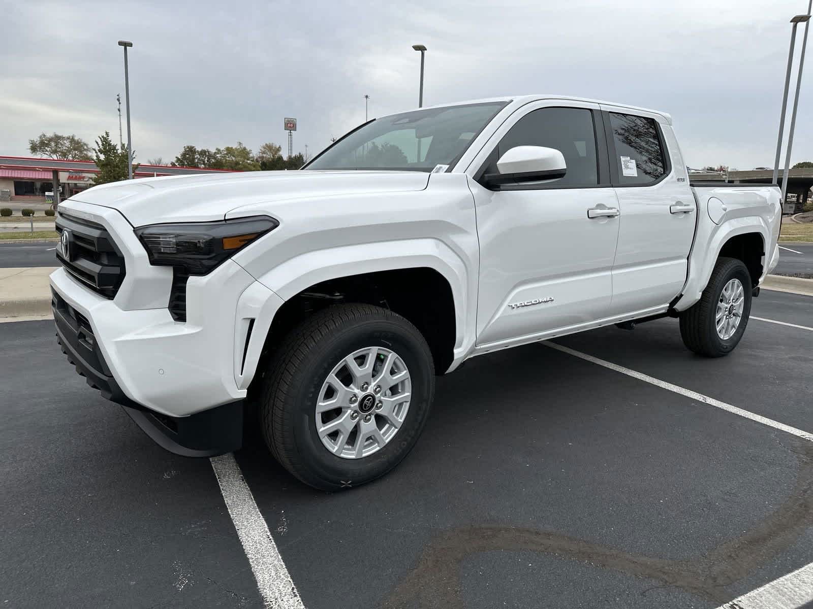 2024 Toyota Tacoma SR5 Double Cab 5 Bed AT 4