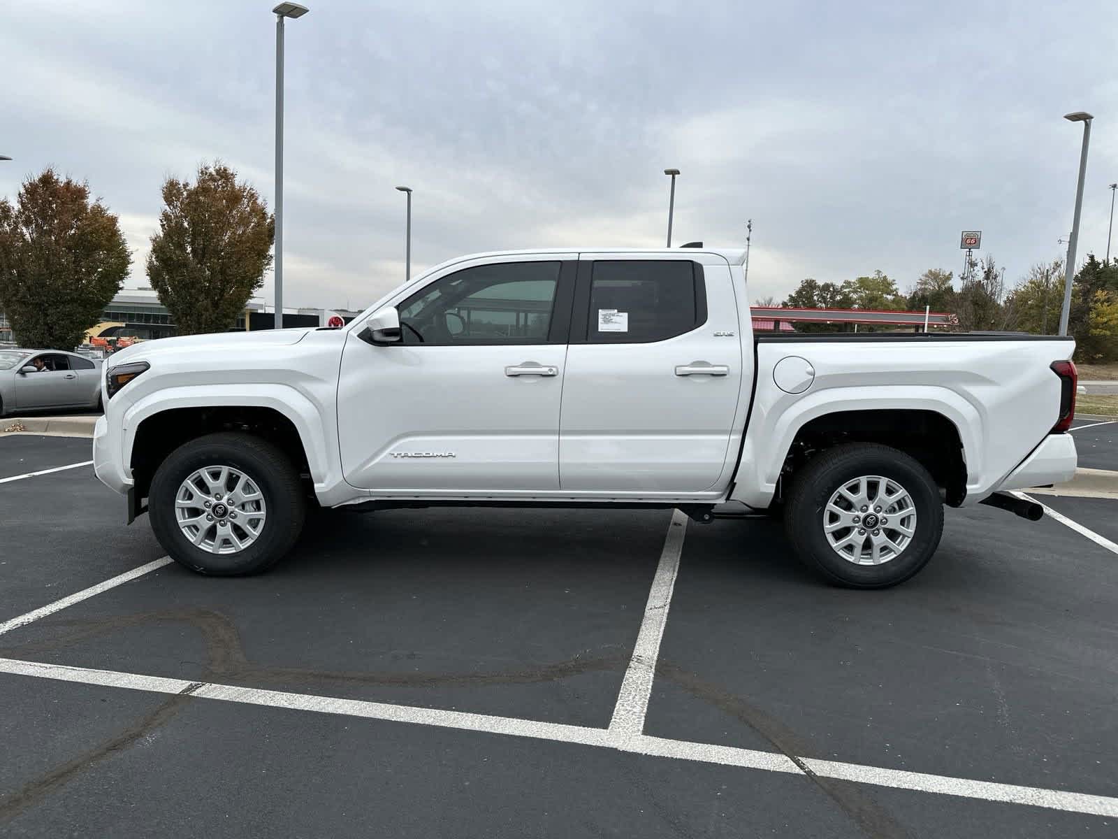 2024 Toyota Tacoma SR5 Double Cab 5 Bed AT 5