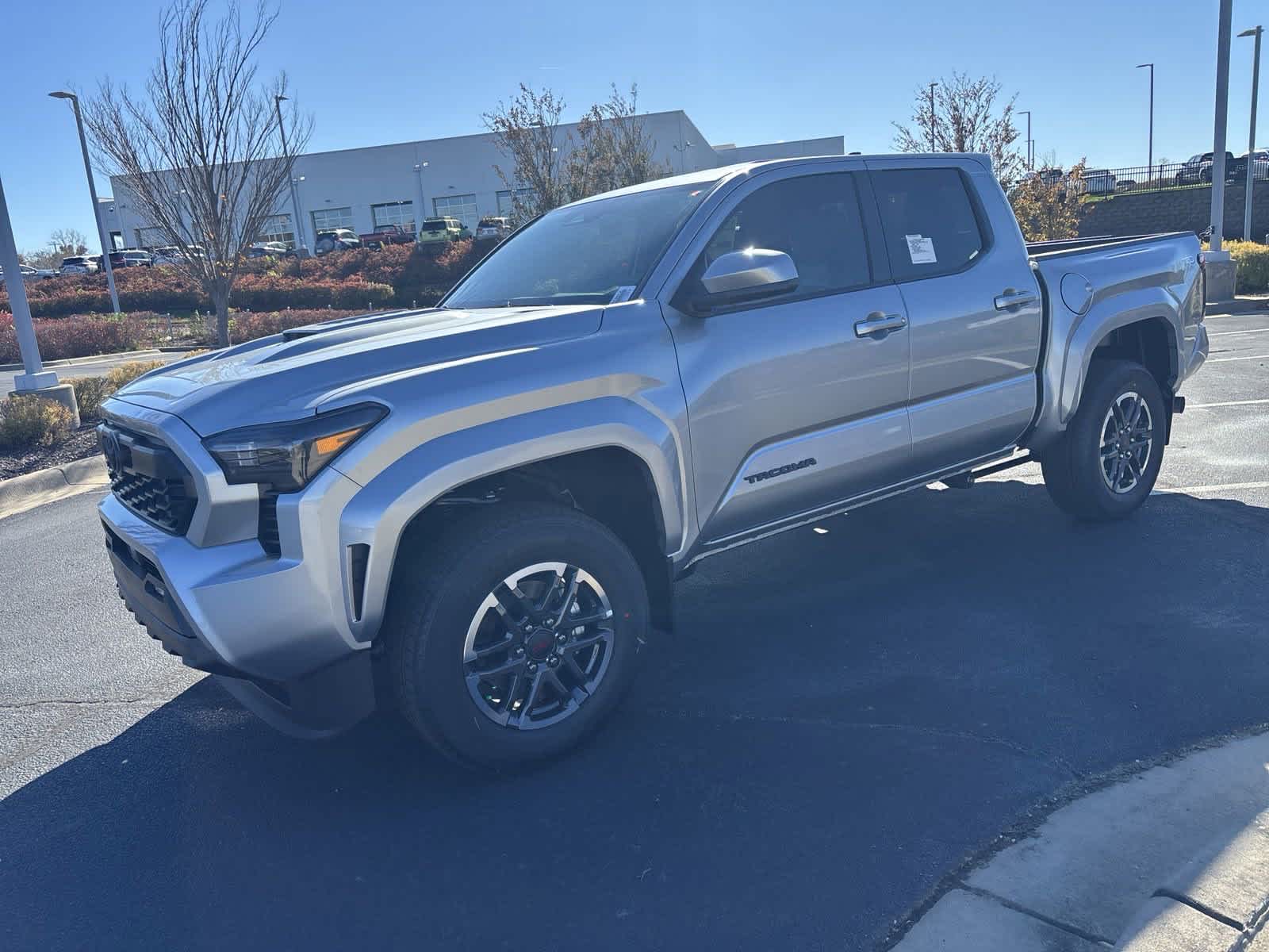 2024 Toyota Tacoma TRD Sport Double Cab 5 Bed AT 12