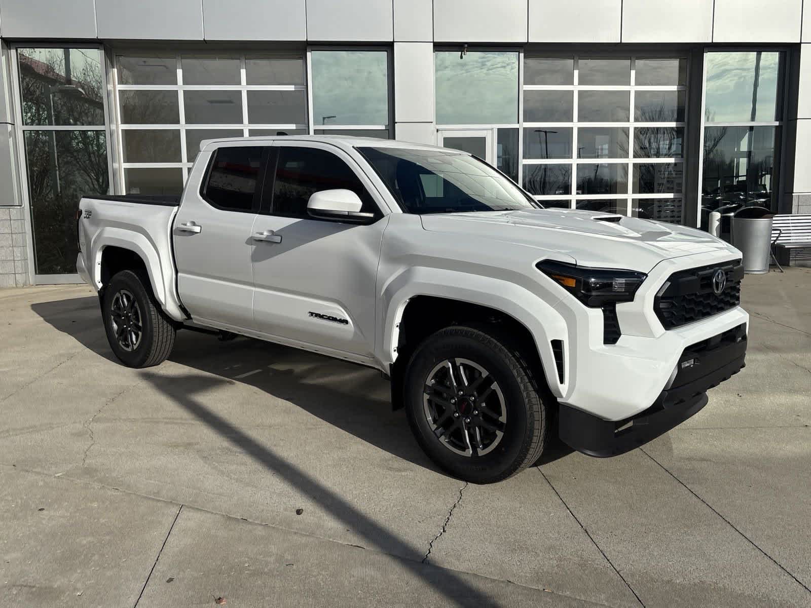 2024 Toyota Tacoma TRD Sport Double Cab 5 Bed AT 2