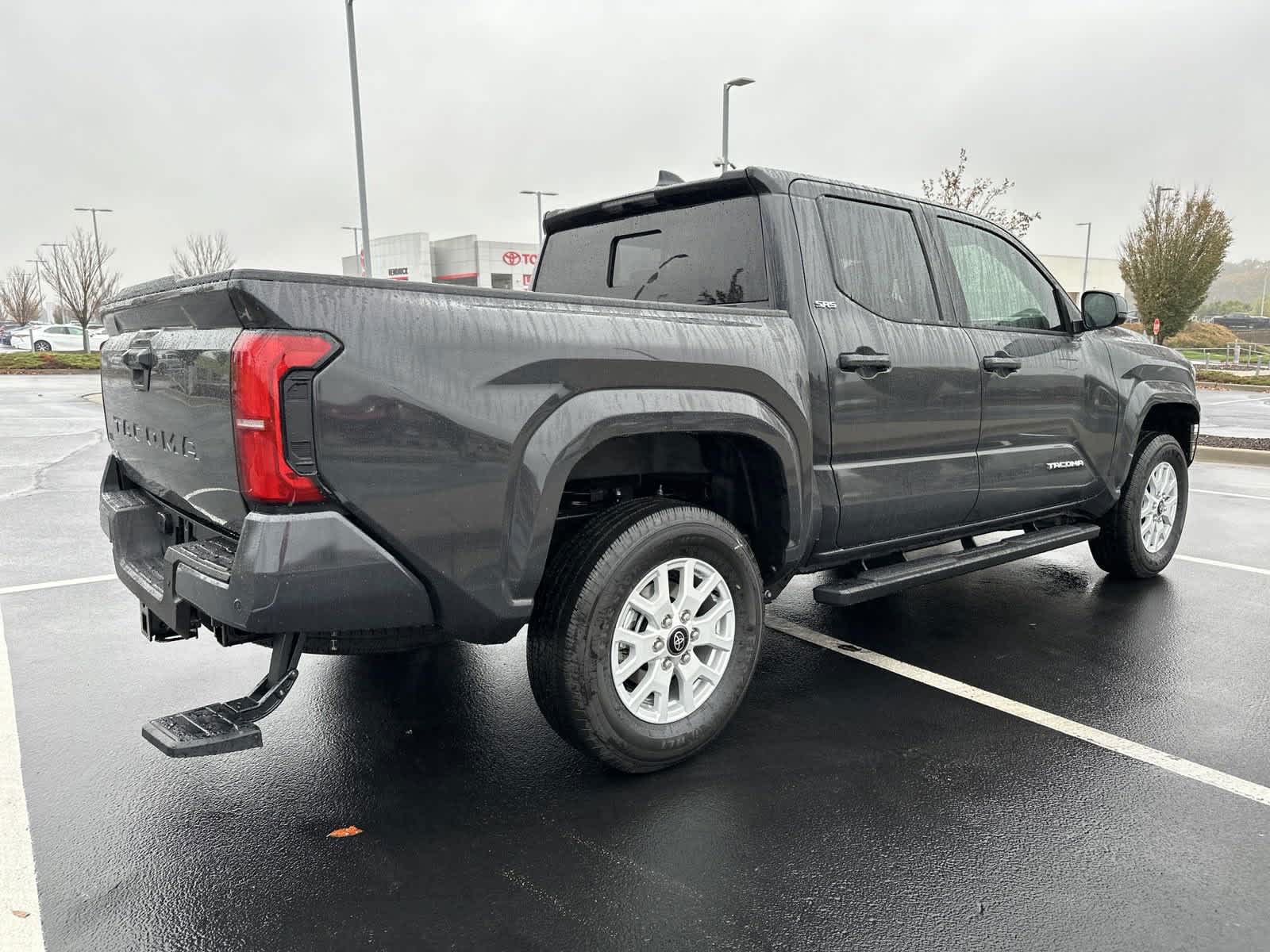 2024 Toyota Tacoma SR5 Double Cab 5 Bed AT 8