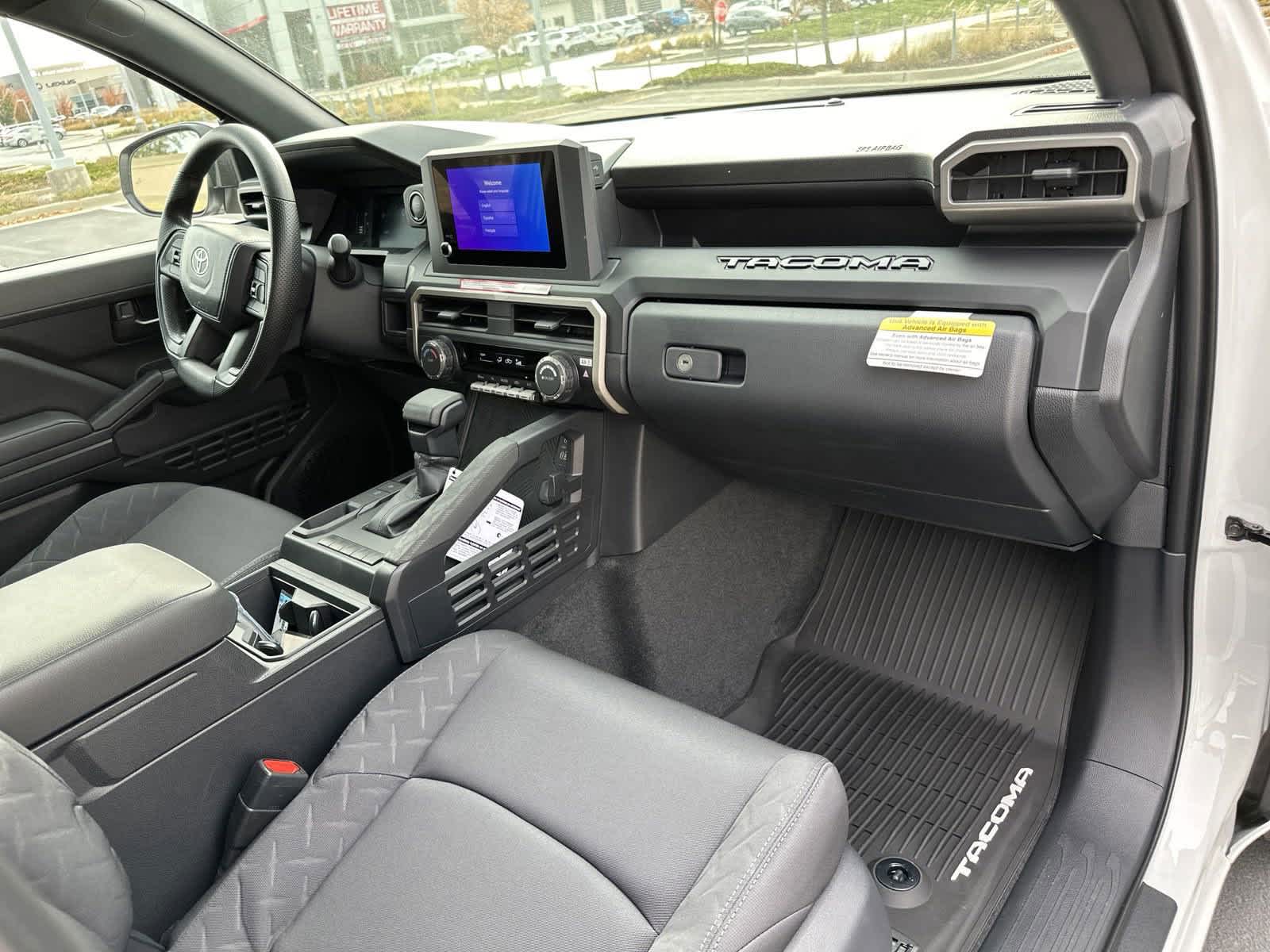 2024 Toyota Tacoma SR XtraCab 6 Bed AT 16