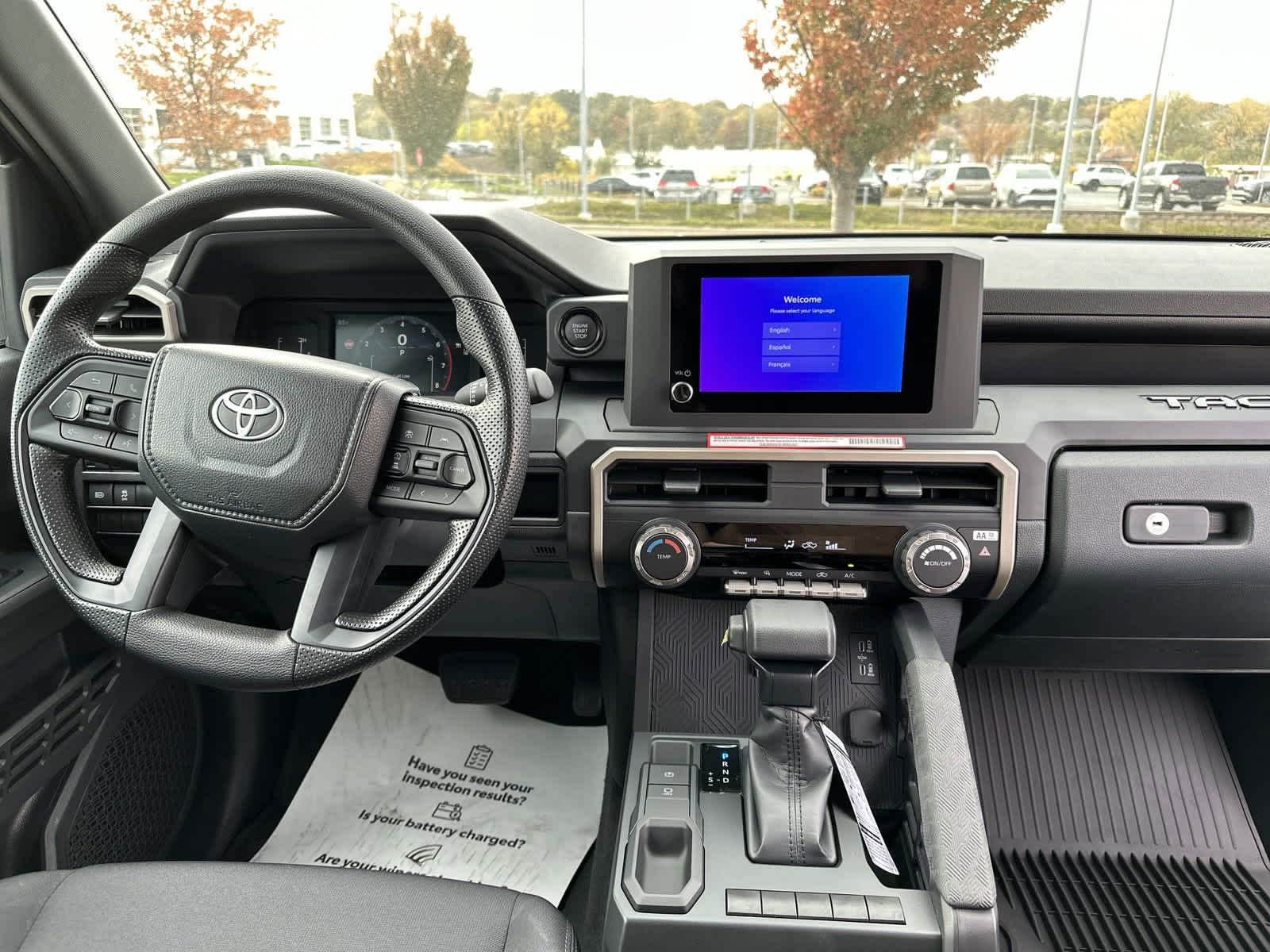 2024 Toyota Tacoma SR XtraCab 6 Bed AT 17