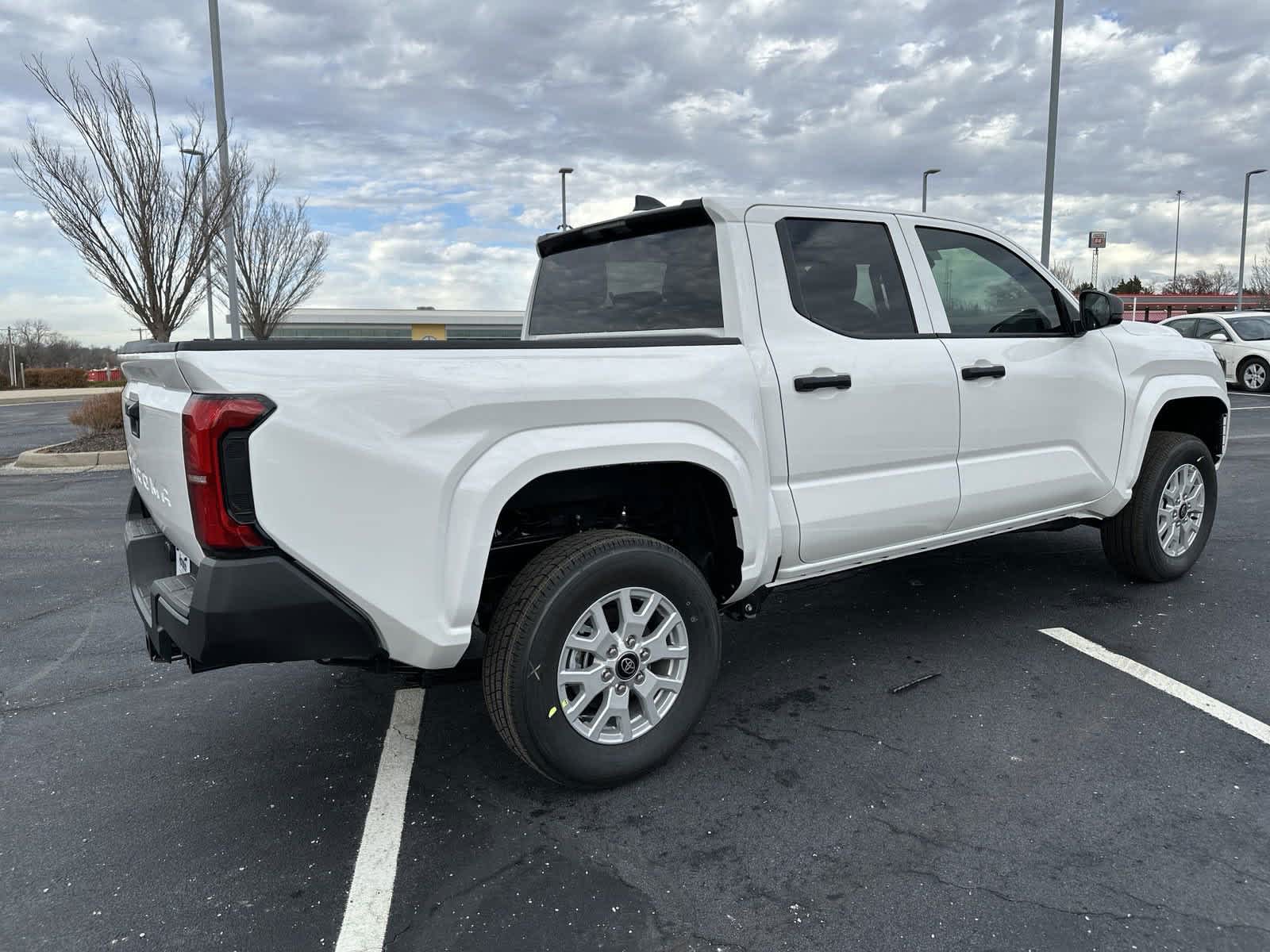 2024 Toyota Tacoma SR Double Cab 5 Bed AT 8