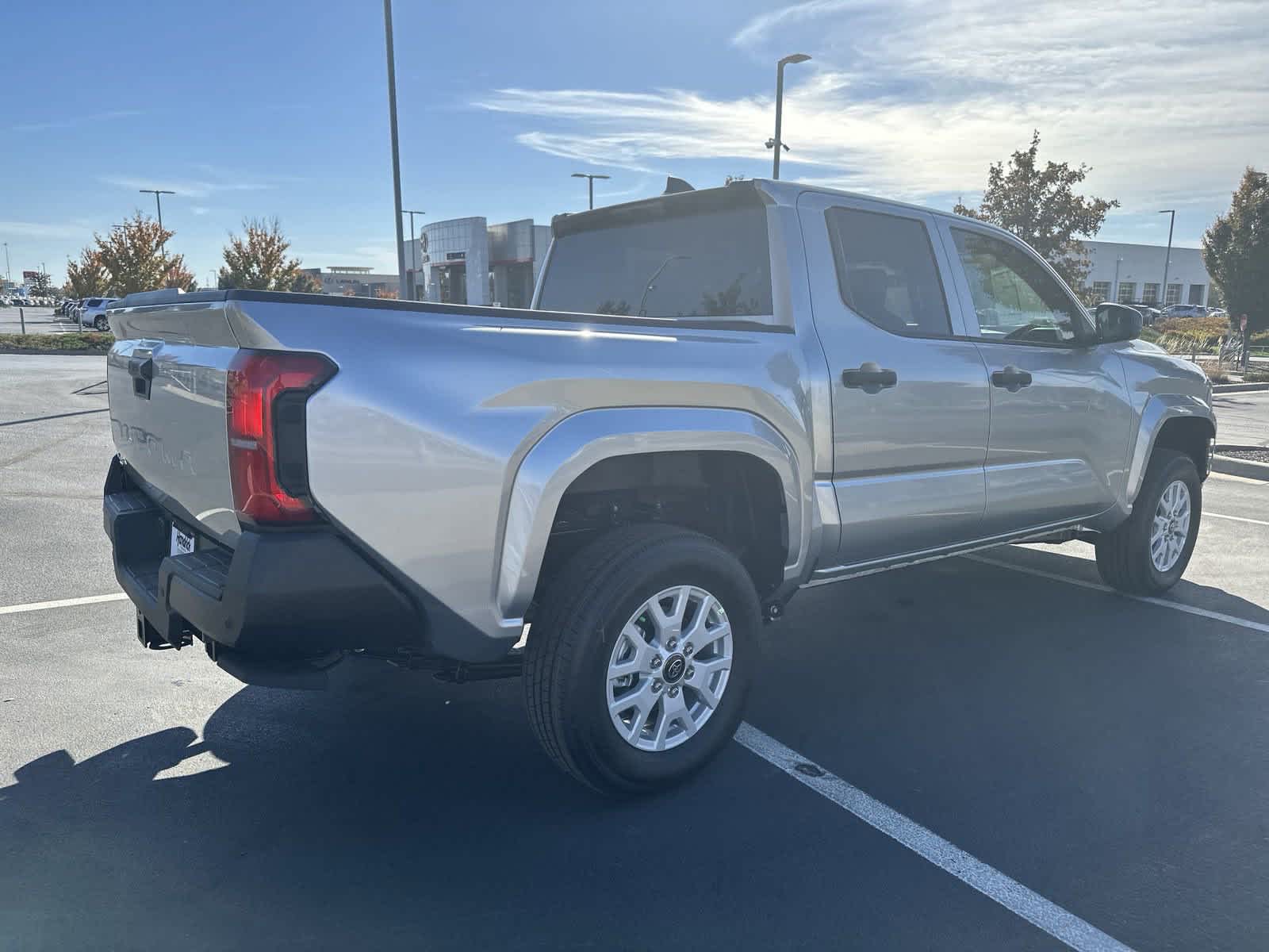 2024 Toyota Tacoma SR Double Cab 5 Bed AT 8