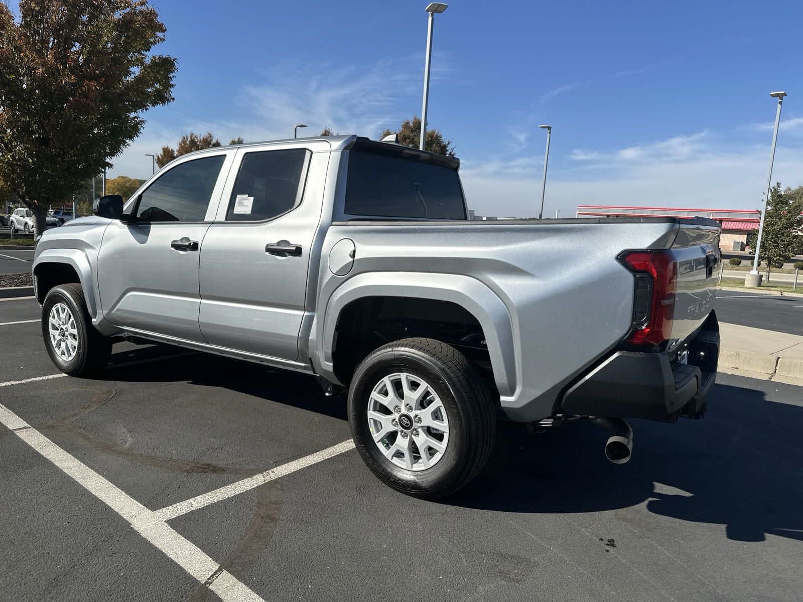 2024 Toyota Tacoma SR Double Cab 5 Bed AT 6