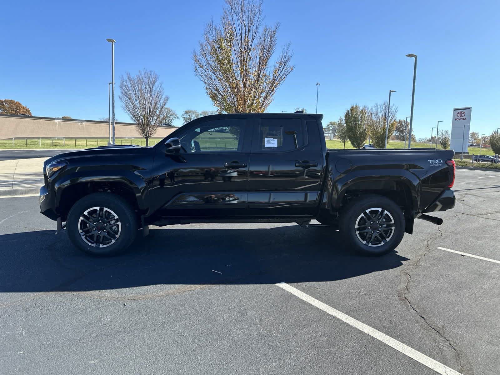 2024 Toyota Tacoma TRD Sport Double Cab 5 Bed MT 17