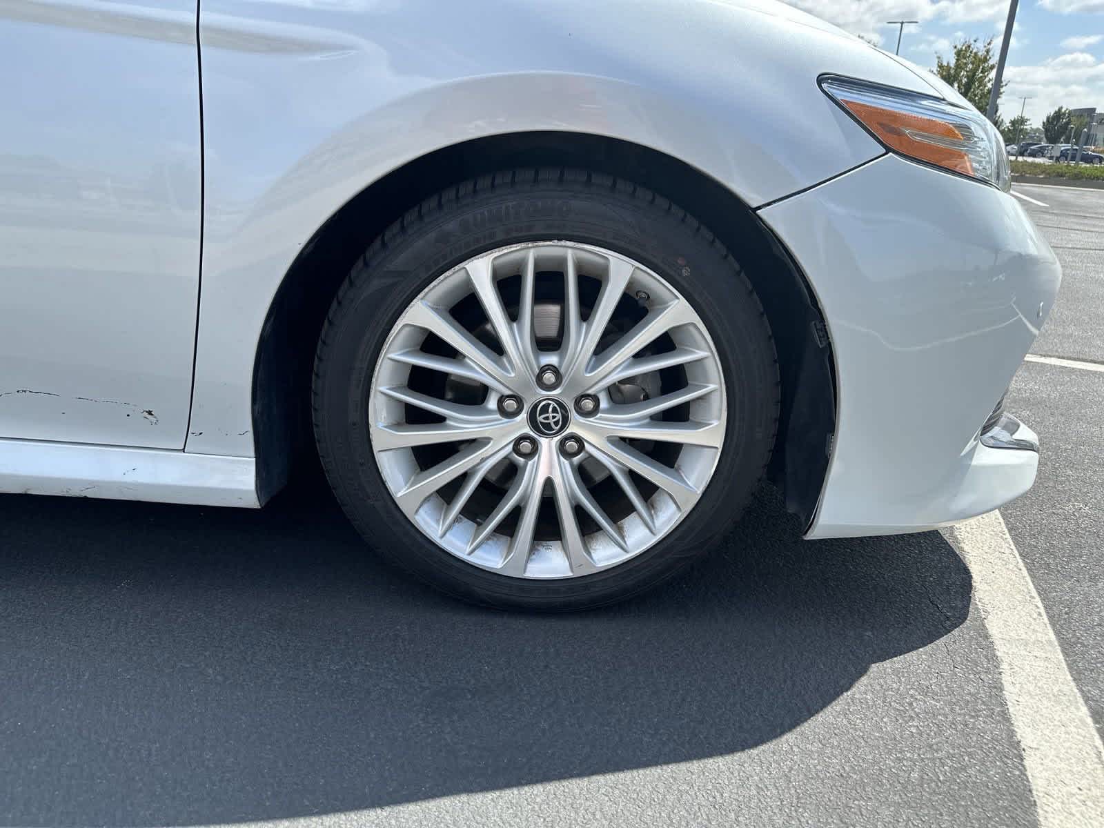 2018 Toyota Camry XLE 12