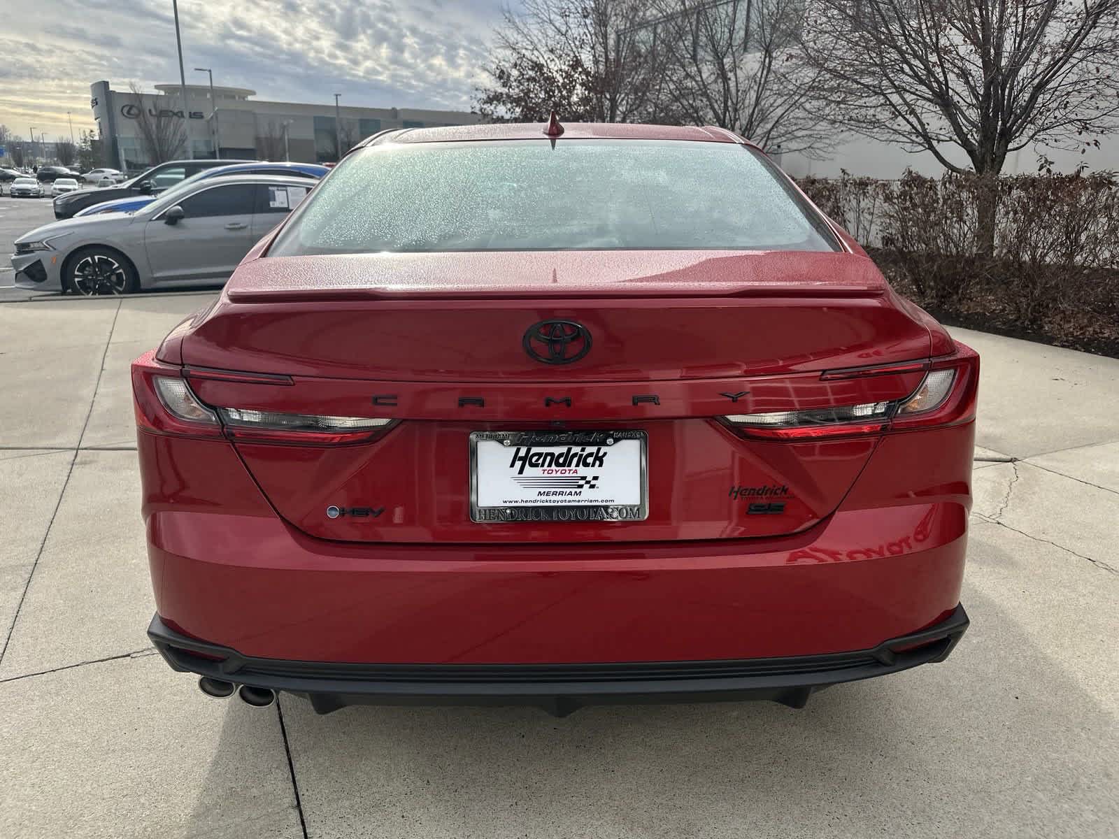 2025 Toyota Camry SE 8