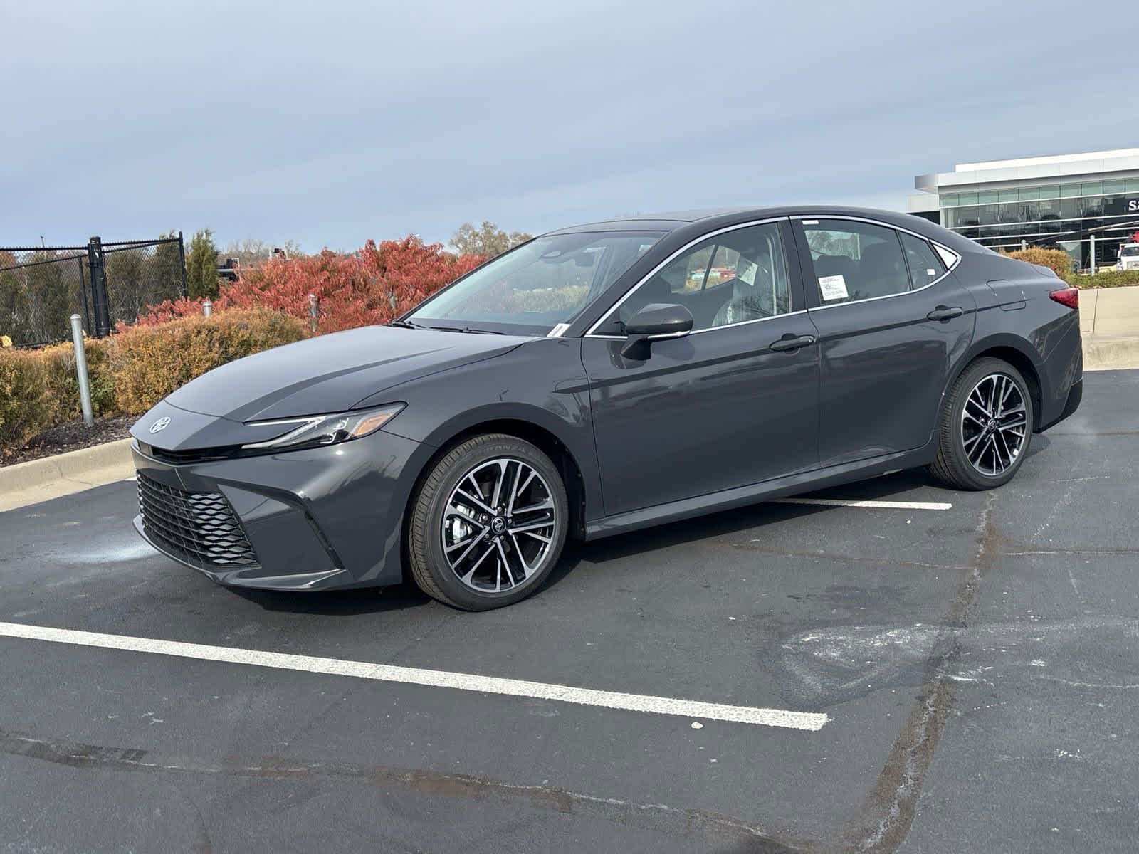 2025 Toyota Camry XLE 4