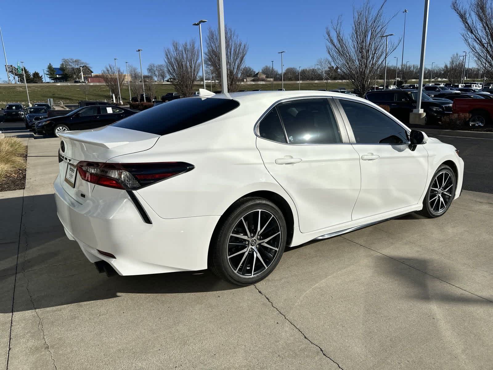 2023 Toyota Camry SE 9