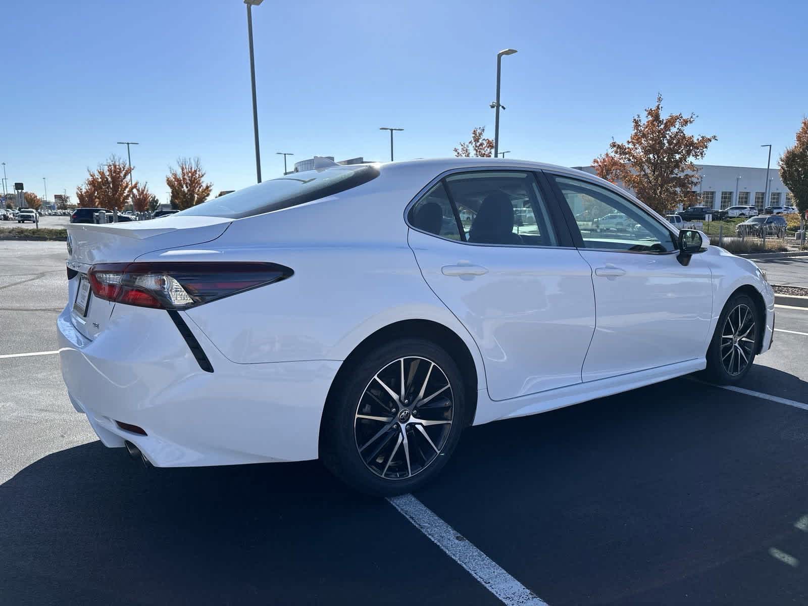 2022 Toyota Camry SE 9