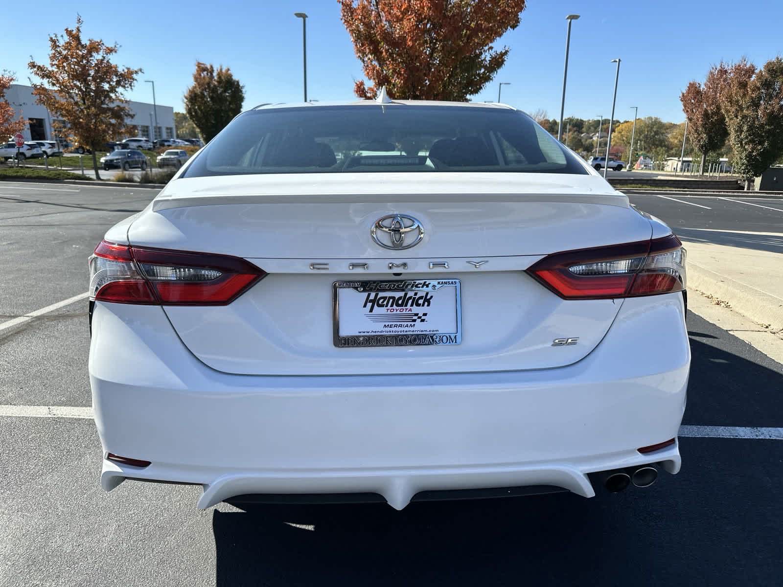 2022 Toyota Camry SE 8