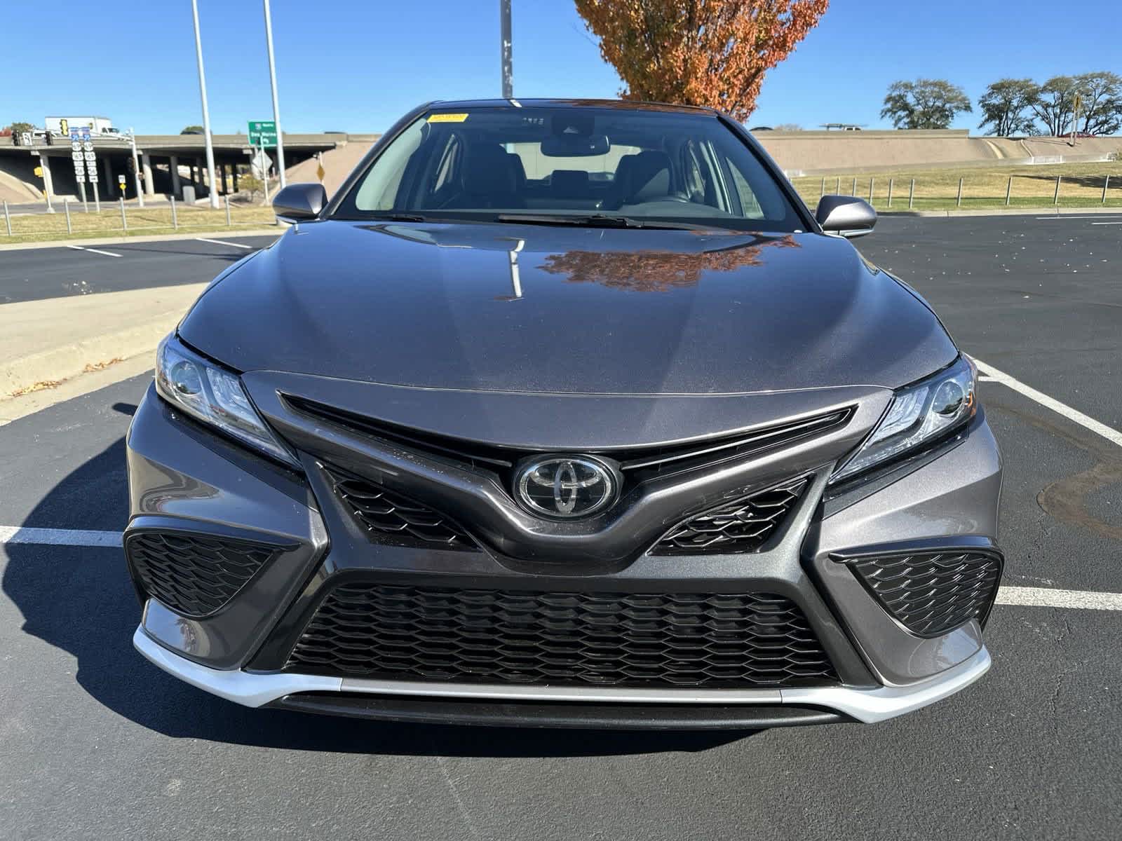 2022 Toyota Camry XSE 3