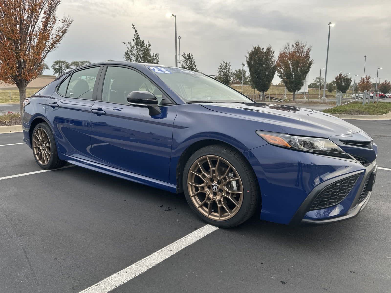 2023 Toyota Camry SE Nightshade 2