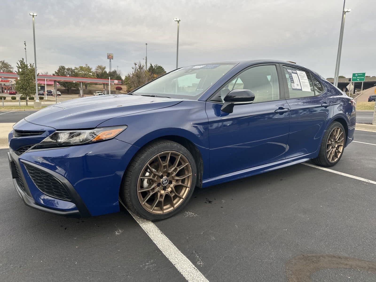 2023 Toyota Camry SE Nightshade 4