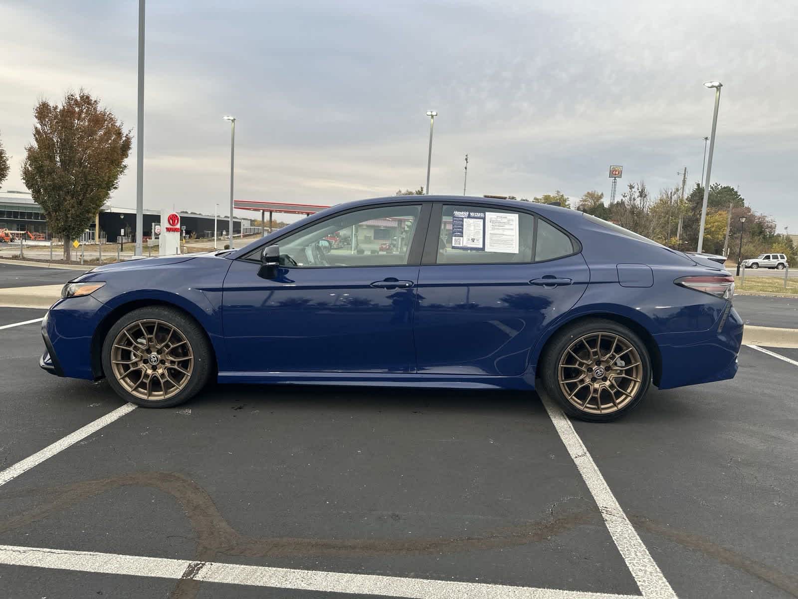 2023 Toyota Camry SE Nightshade 6