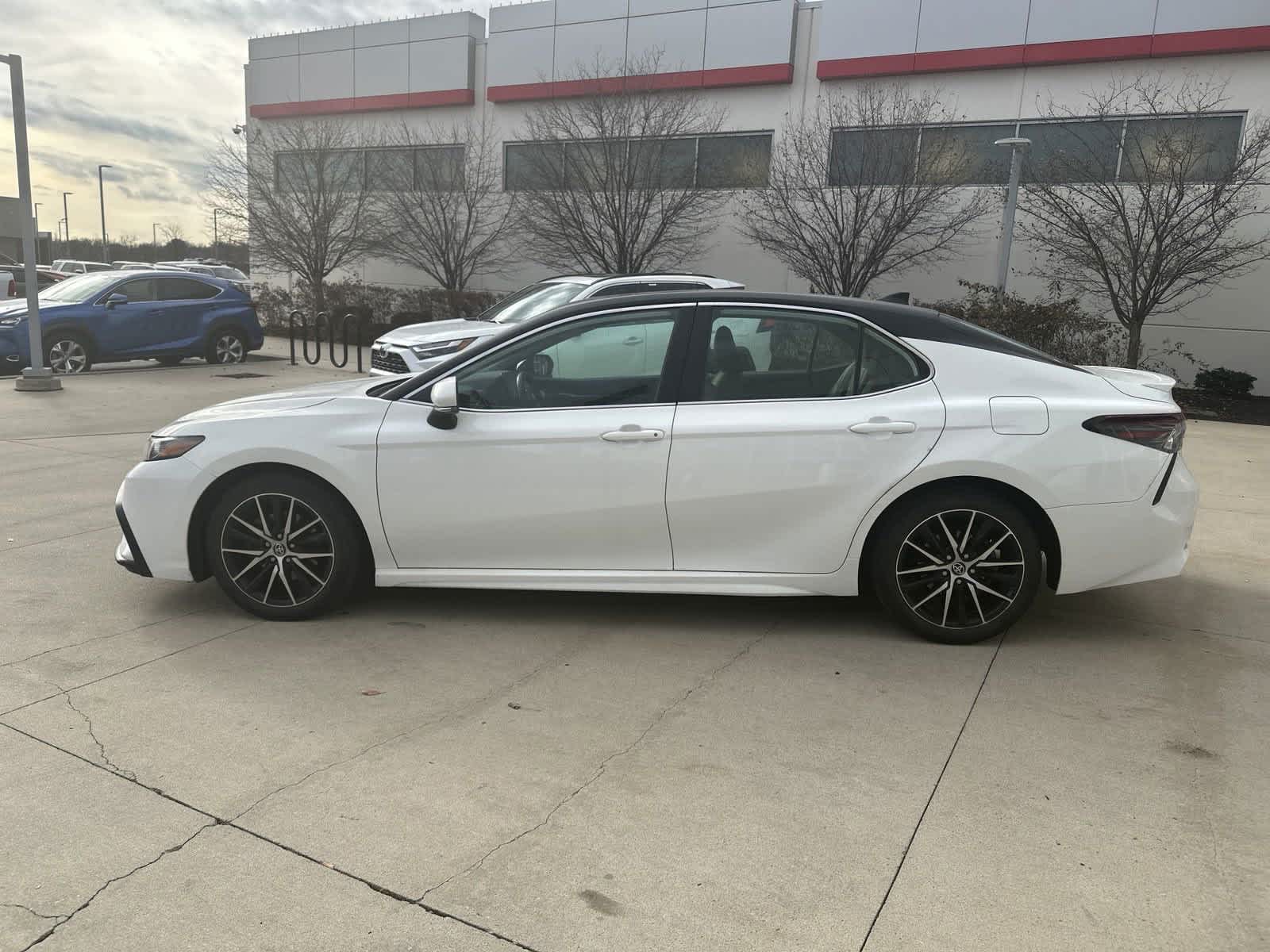 2021 Toyota Camry SE 6