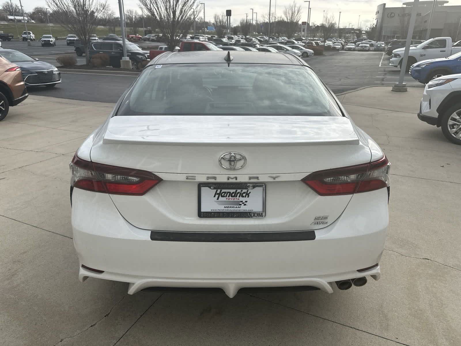 2021 Toyota Camry SE 8