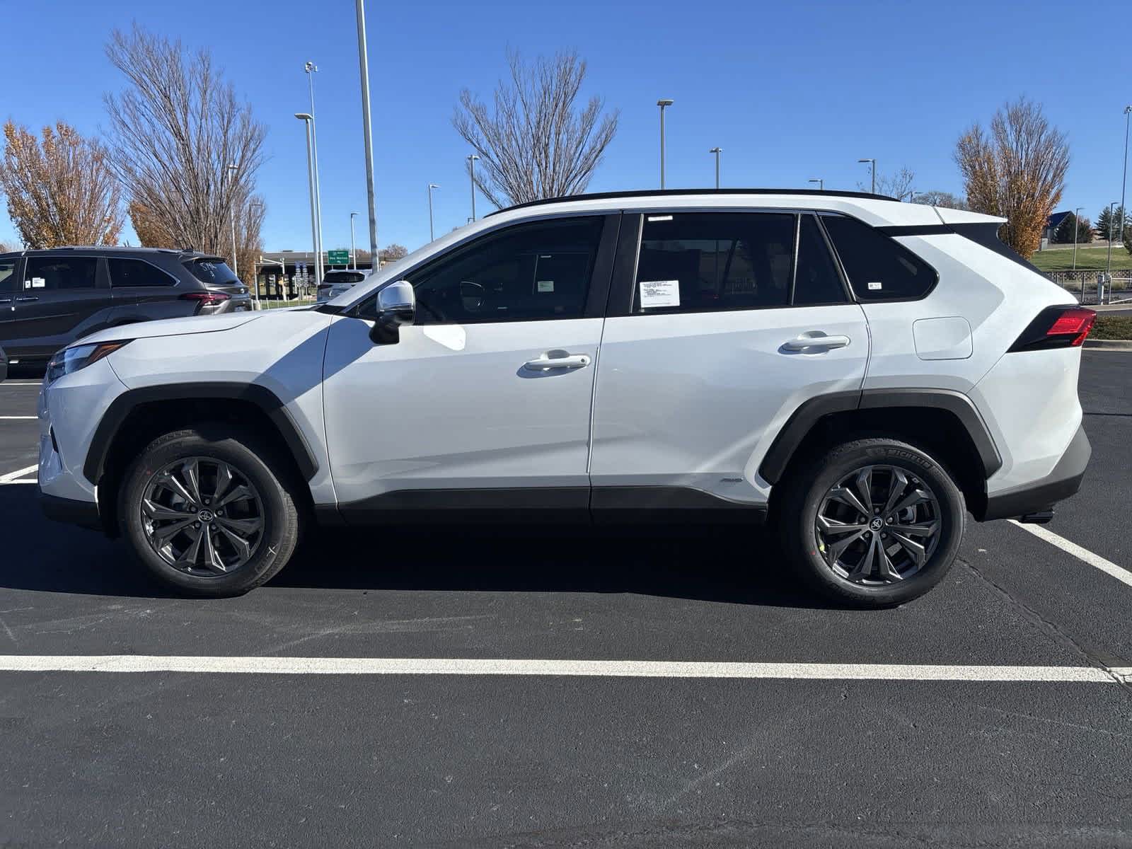 2024 Toyota RAV4 Hybrid XLE Premium 5