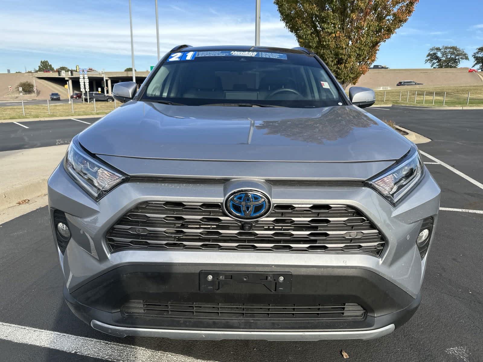 2021 Toyota RAV4 Hybrid Limited 3