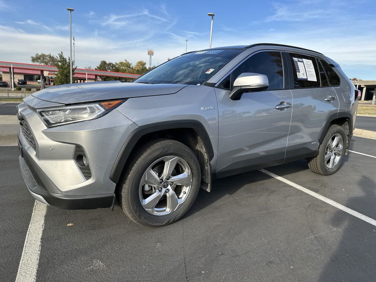 2021 Toyota RAV4 Hybrid Limited 4