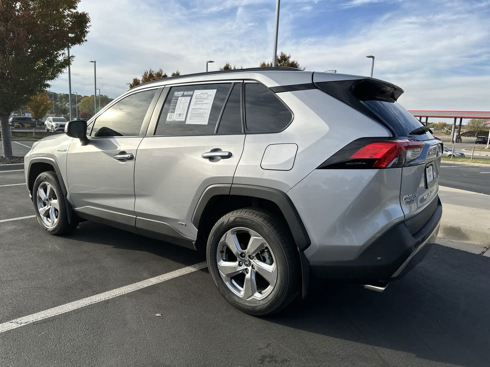 2021 Toyota RAV4 Hybrid Limited 7