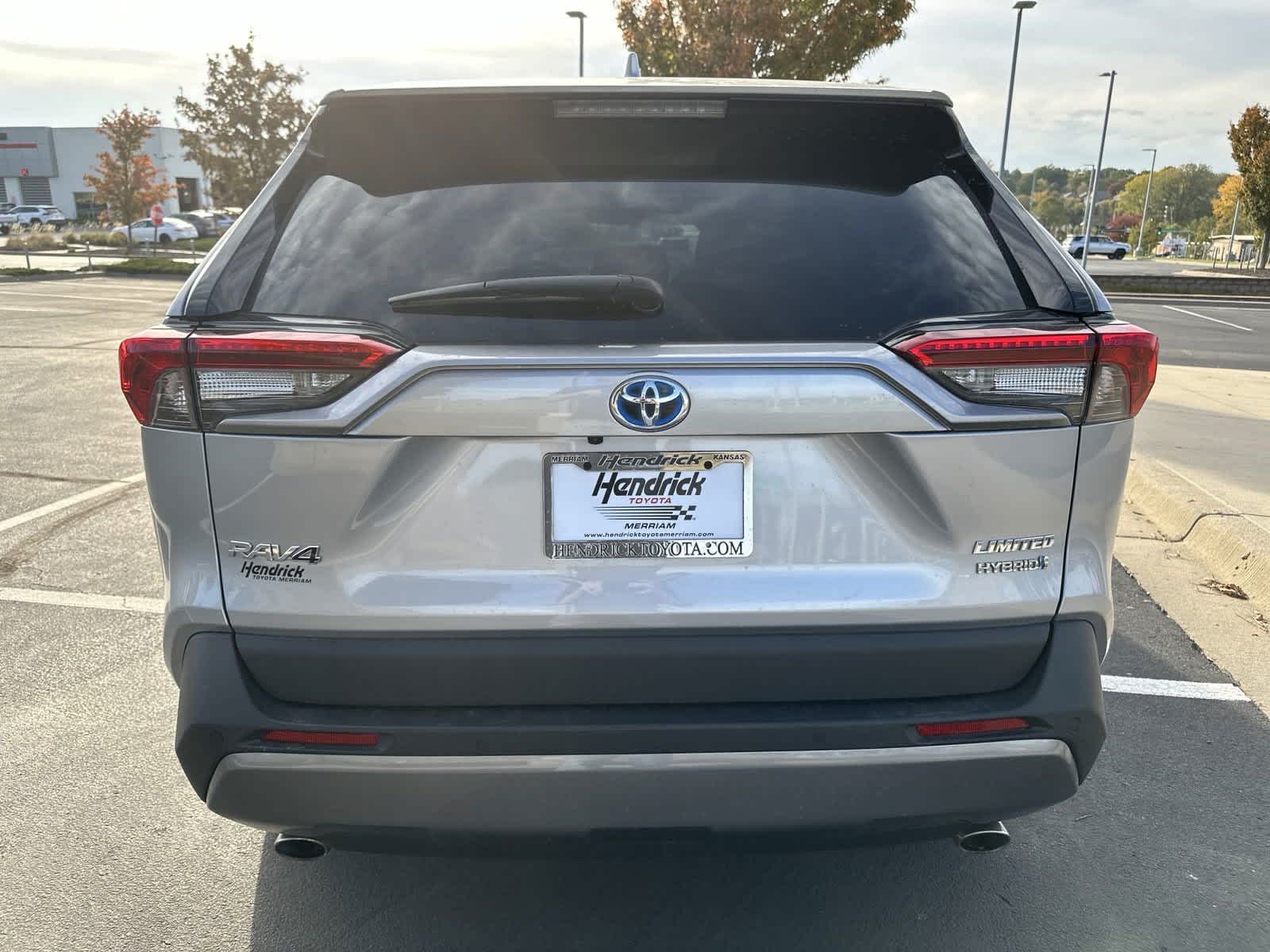 2021 Toyota RAV4 Hybrid Limited 8