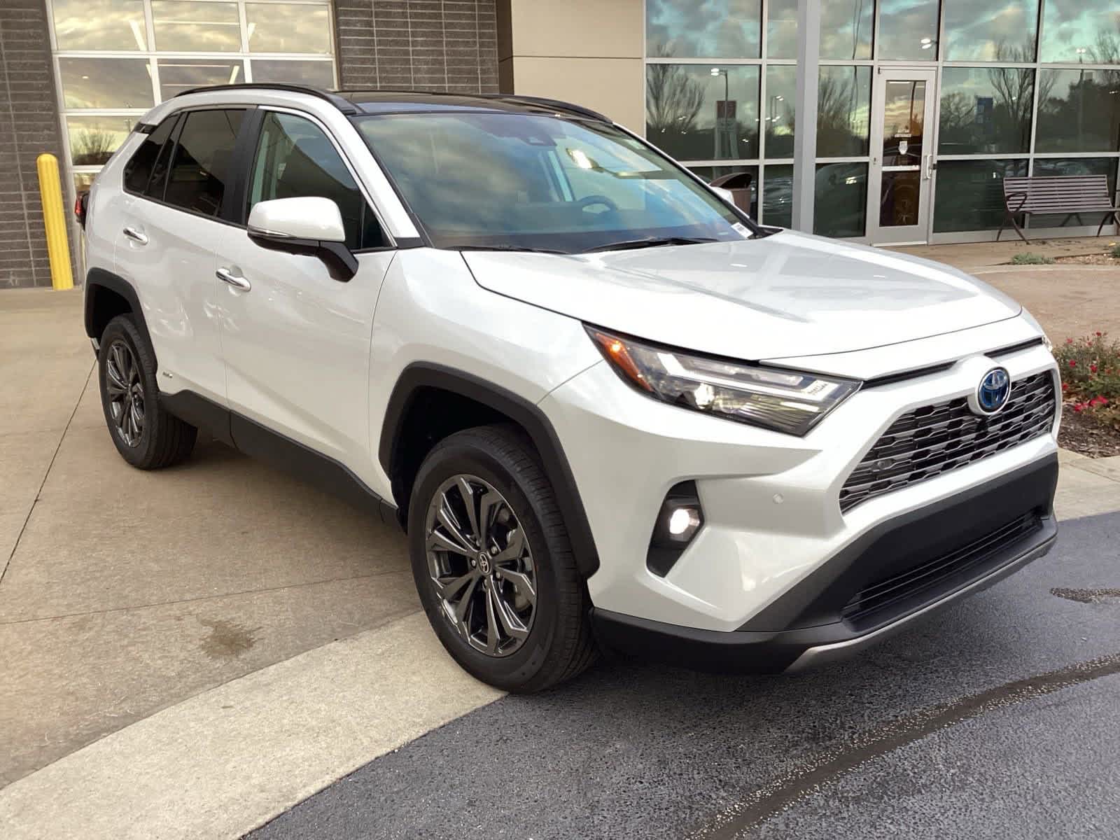 2024 Toyota RAV4 Hybrid Limited 2