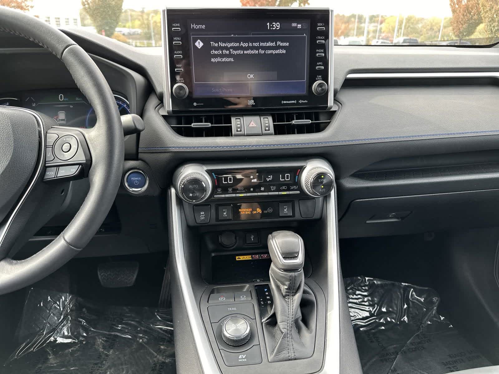 2022 Toyota RAV4 Hybrid XSE 28