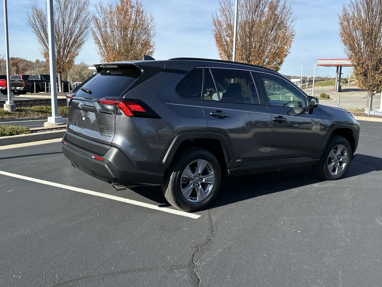 2022 Toyota RAV4 Hybrid XLE 9