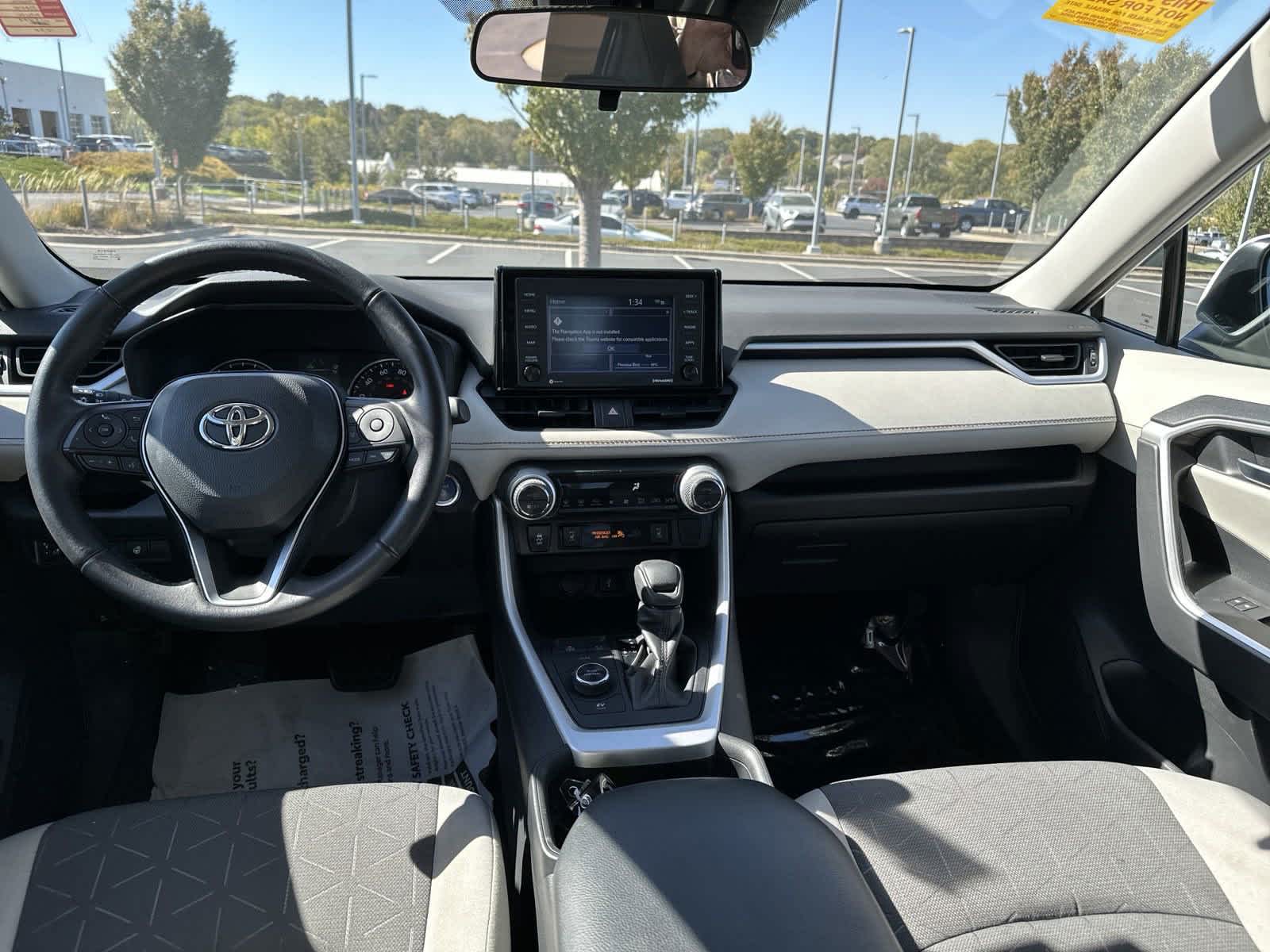 2021 Toyota RAV4 Hybrid XLE 27