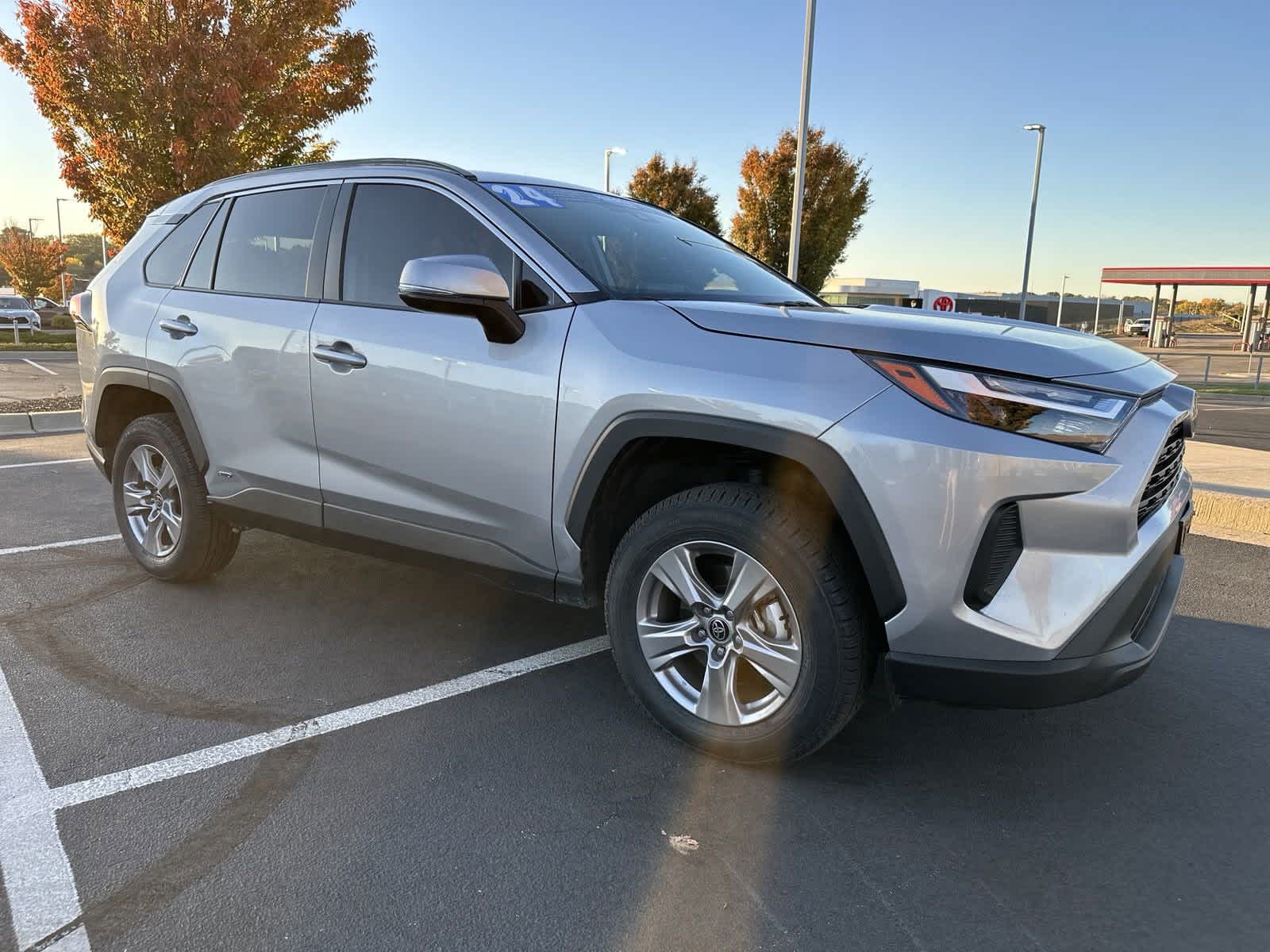 2024 Toyota RAV4 Hybrid XLE 2