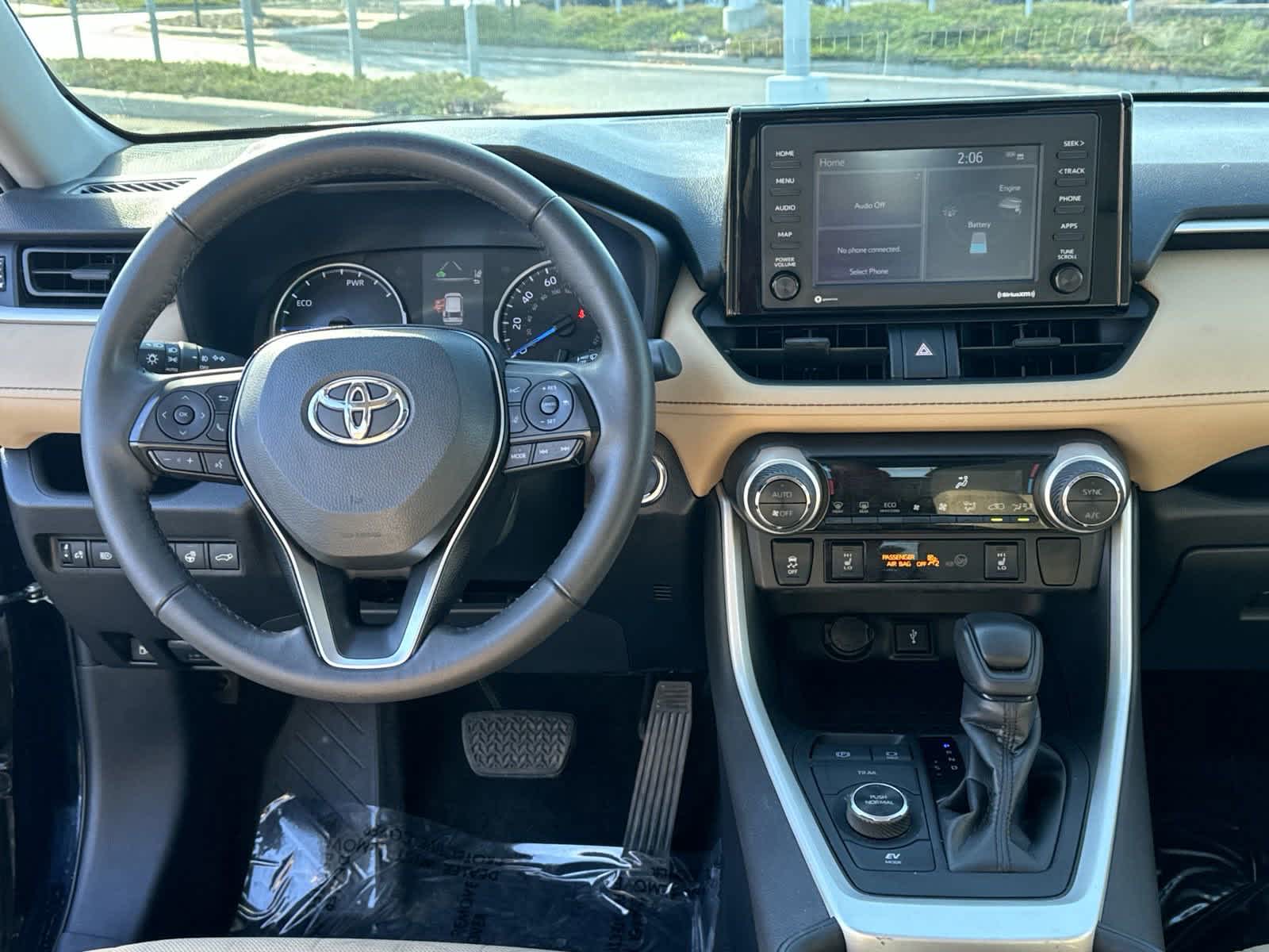 2021 Toyota RAV4 Hybrid XLE 30