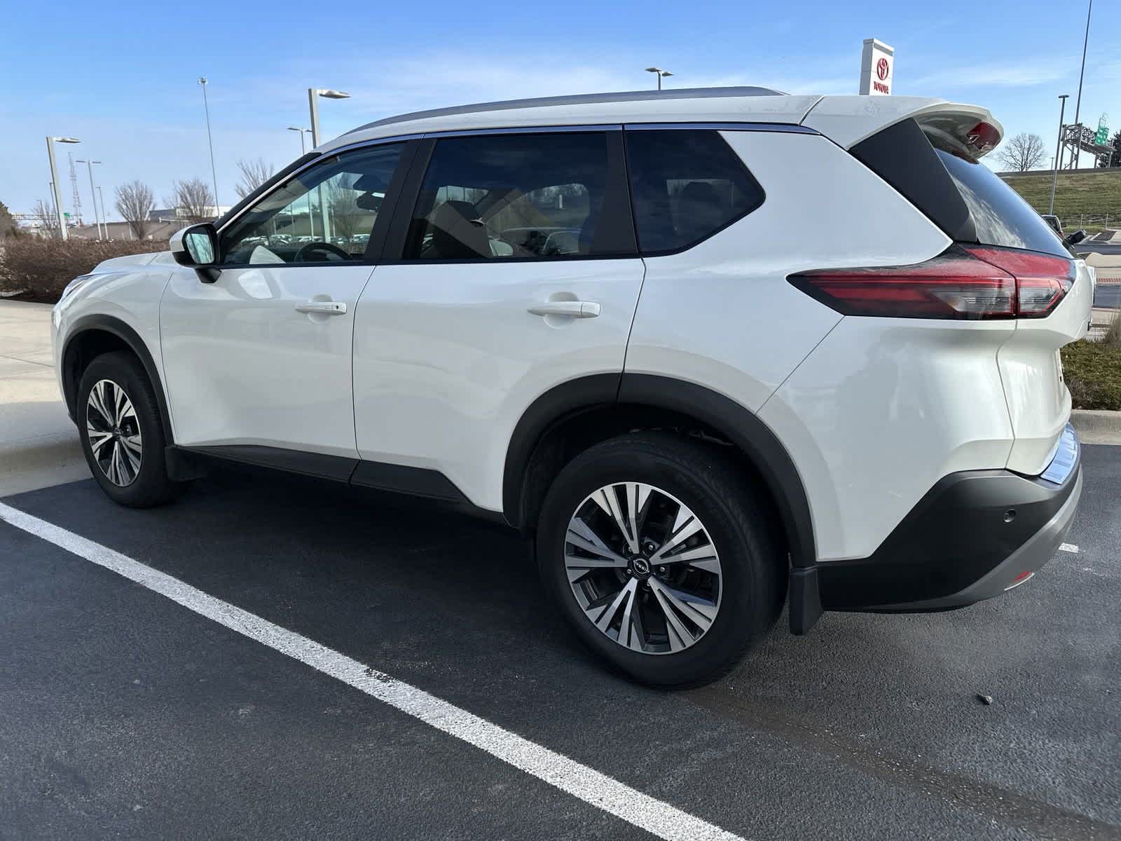 2023 Nissan Rogue SV 7