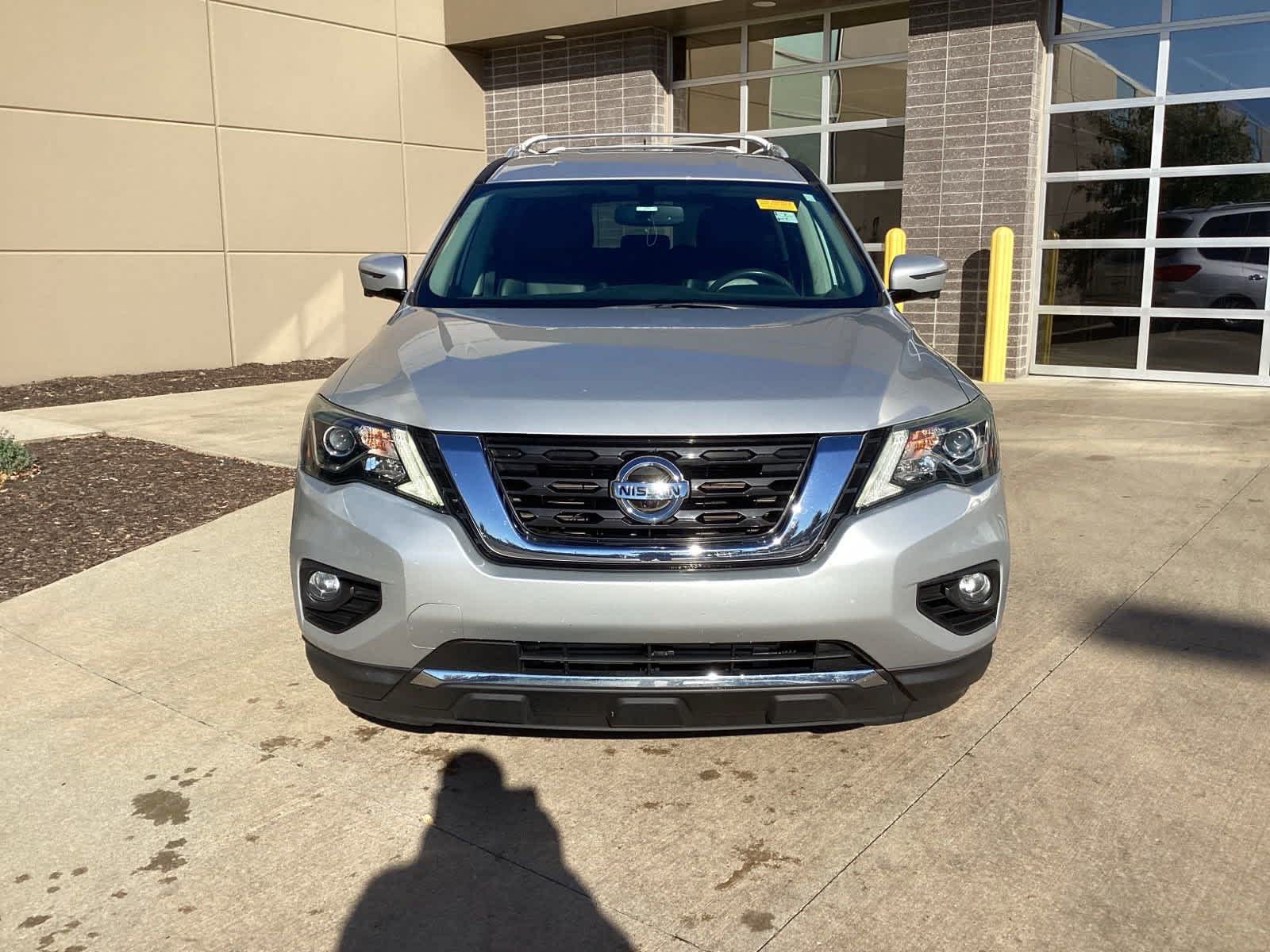 2018 Nissan Pathfinder SL 3