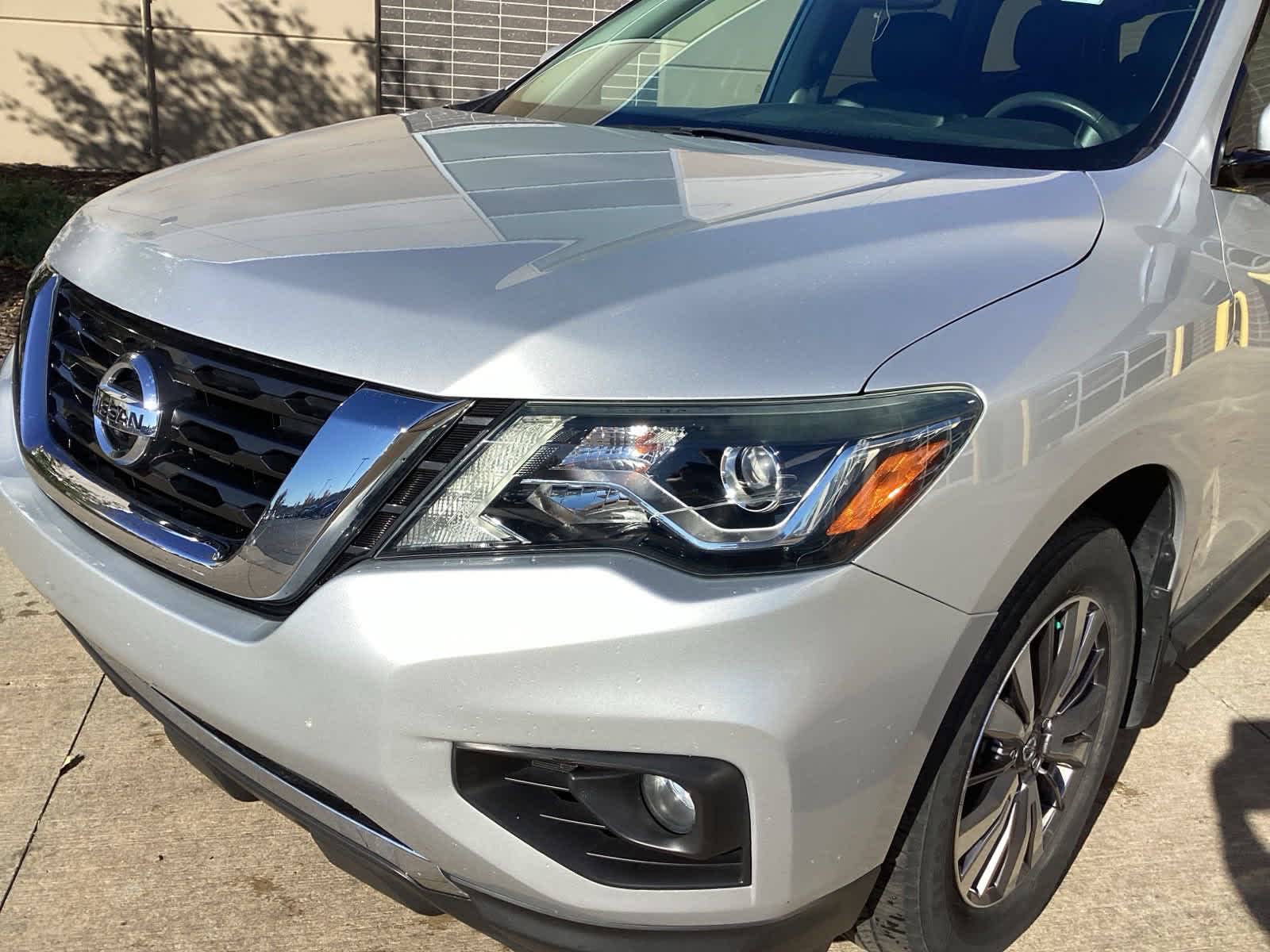 2018 Nissan Pathfinder SL 5