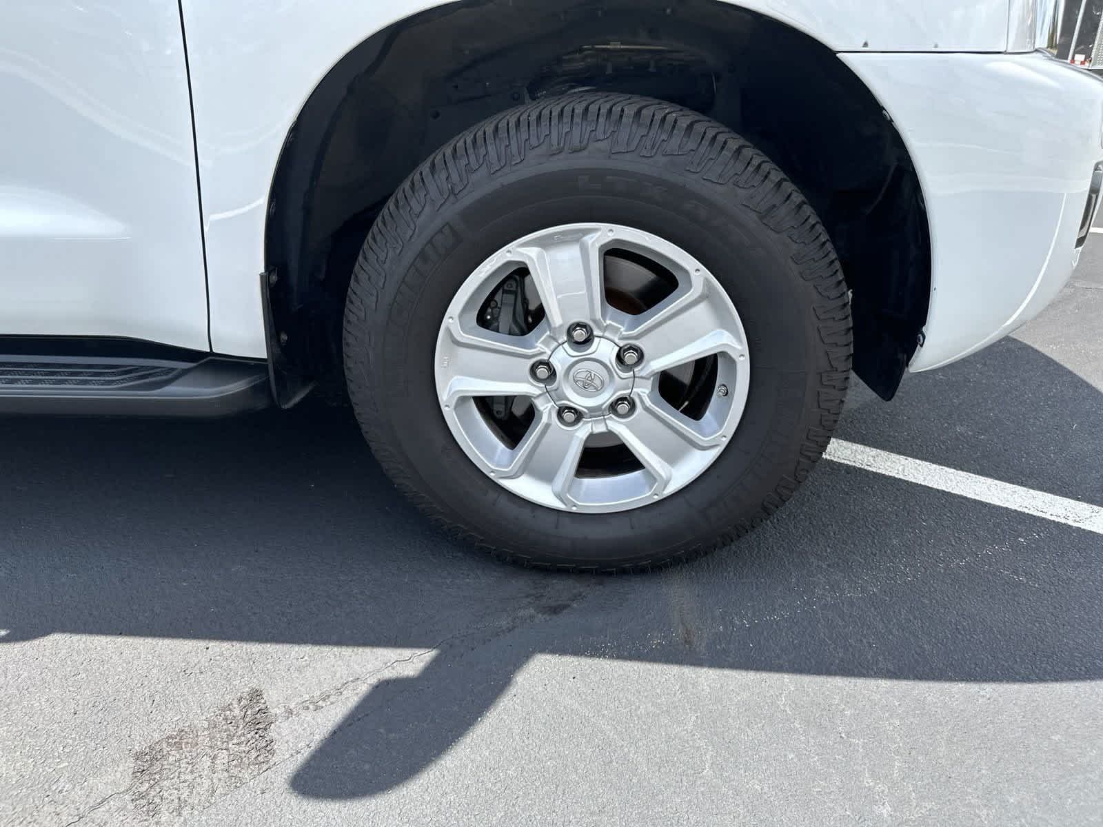 2019 Toyota Sequoia SR5 12