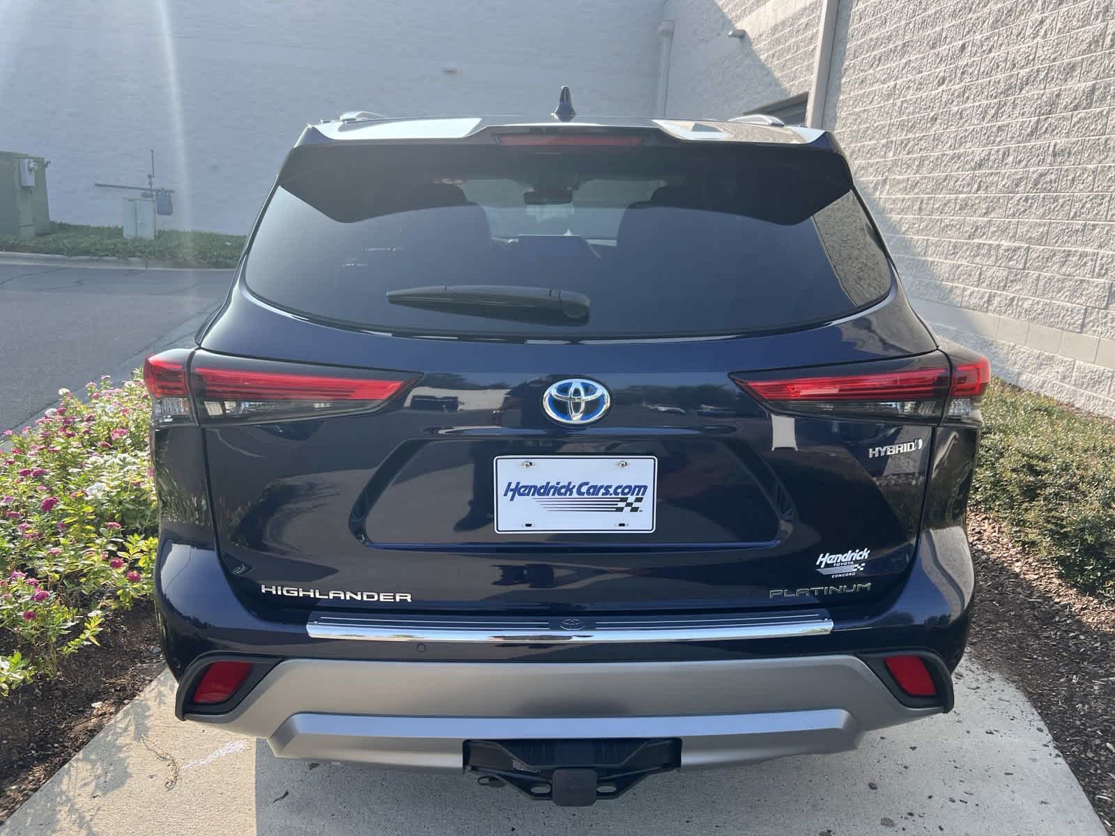 2023 Toyota Highlander Hybrid Platinum 8