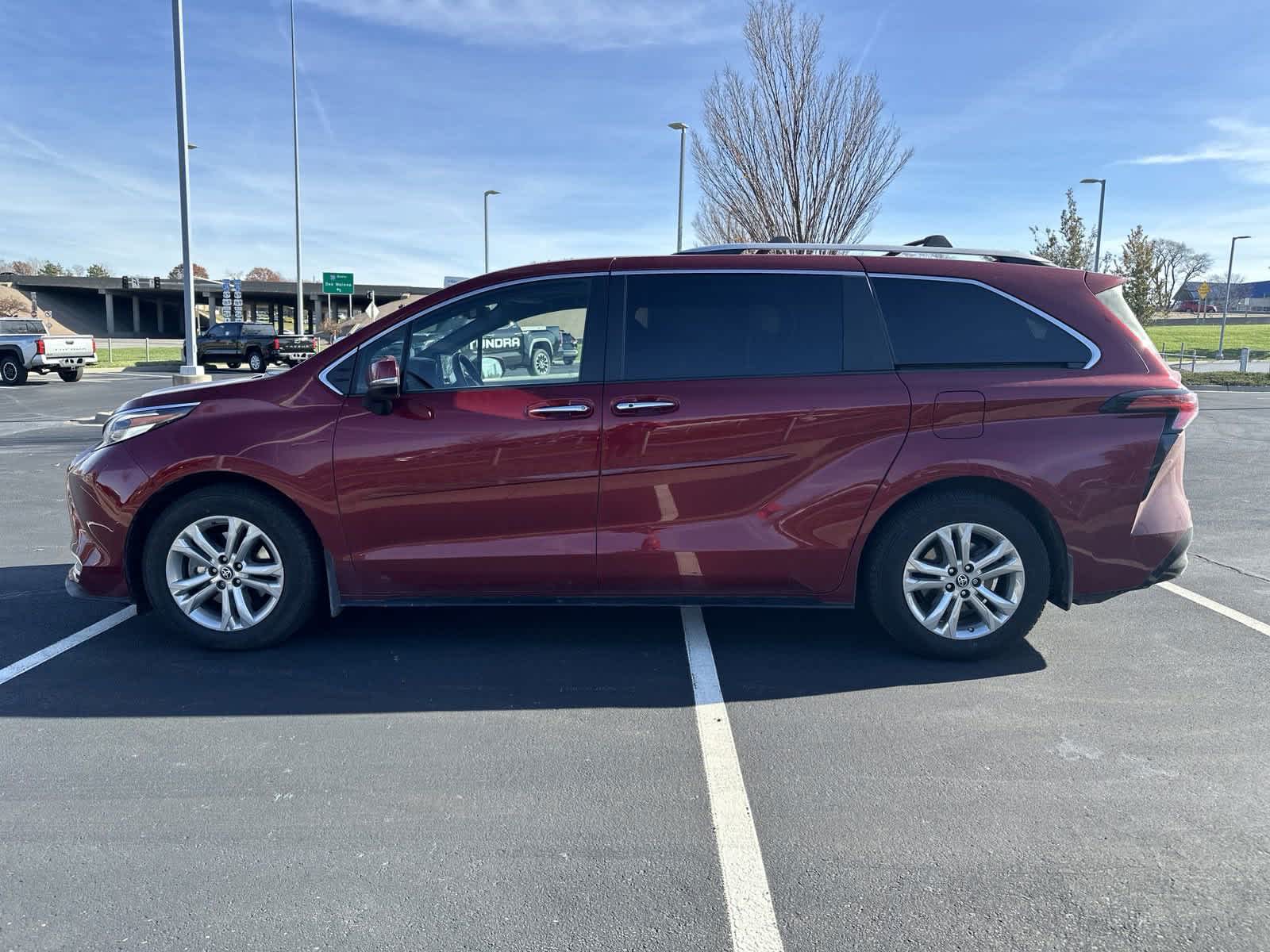 2022 Toyota Sienna Platinum 10