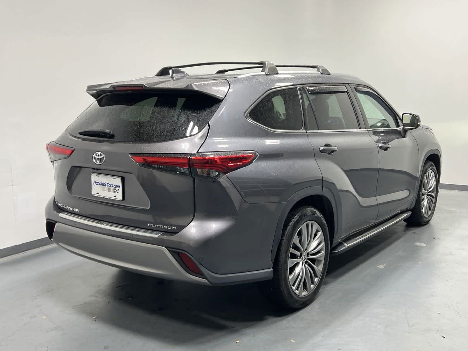 2021 Toyota Highlander Platinum 9